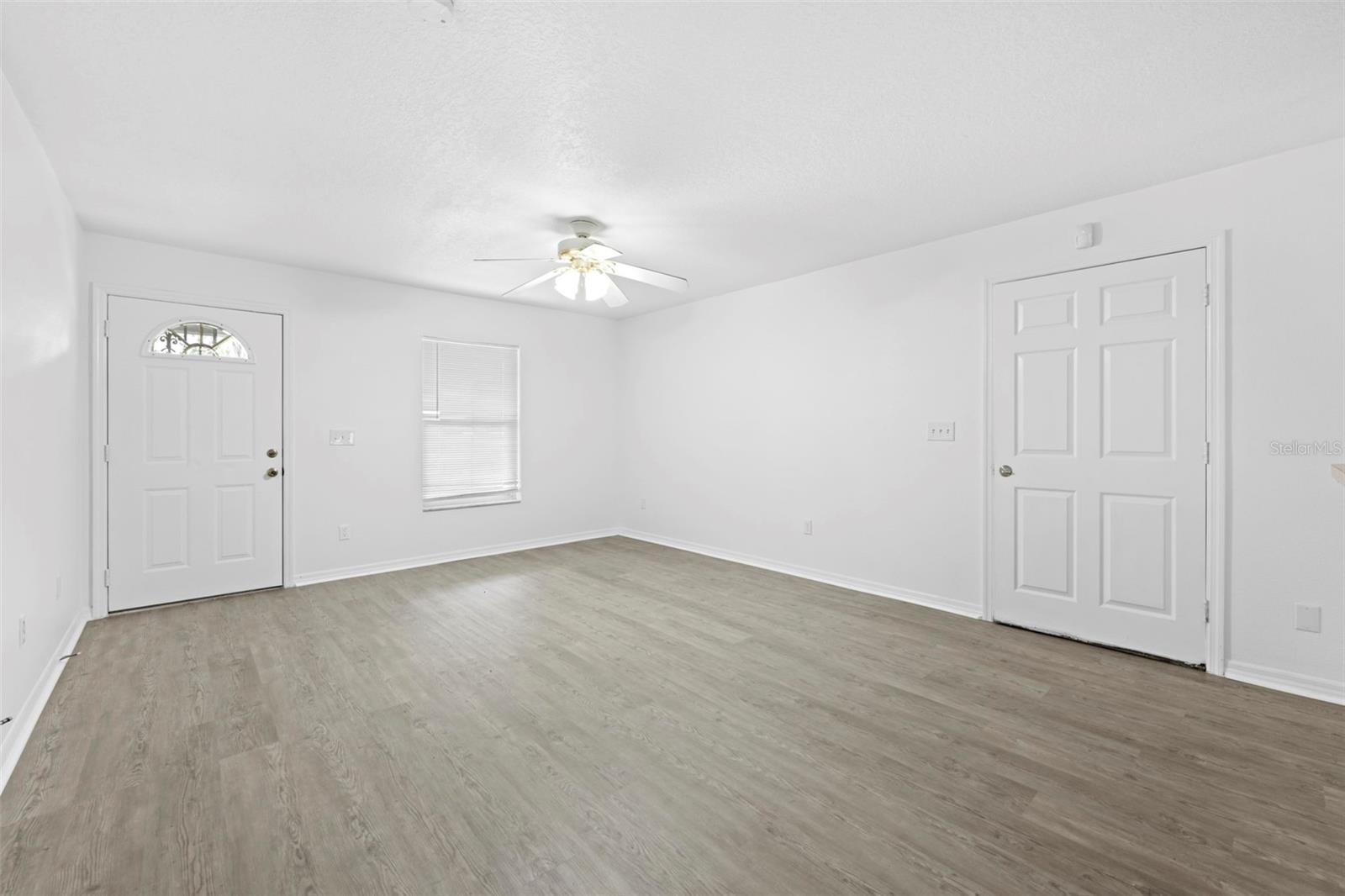 Image 8 of 40 For 37407 Branch Avenue