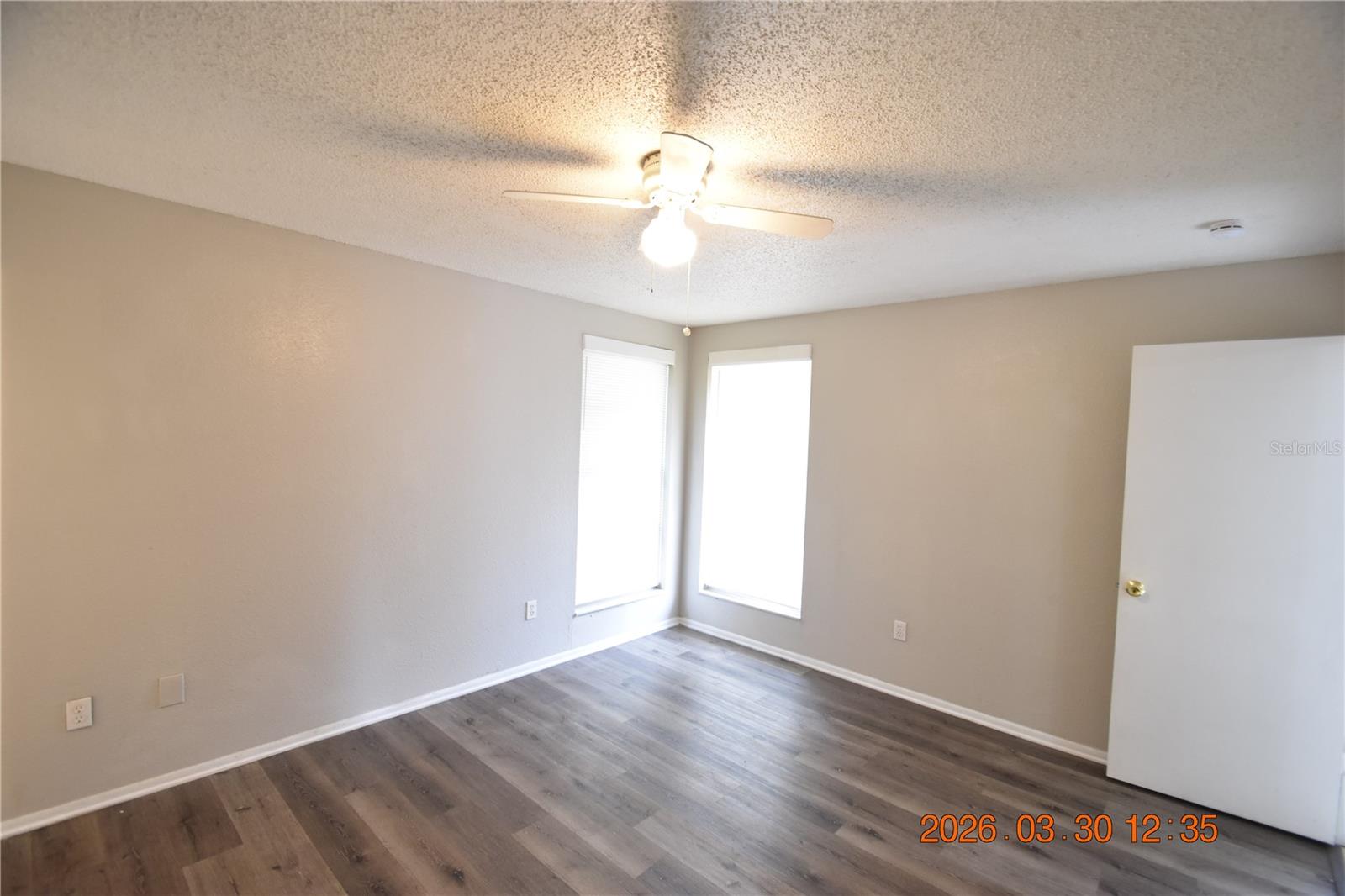 Image 13 of 39 For 2014 Linebaugh Avenue