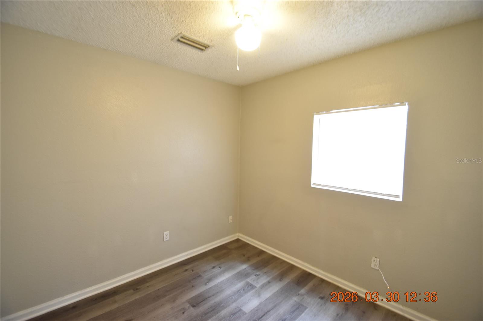 Image 16 of 39 For 2014 Linebaugh Avenue