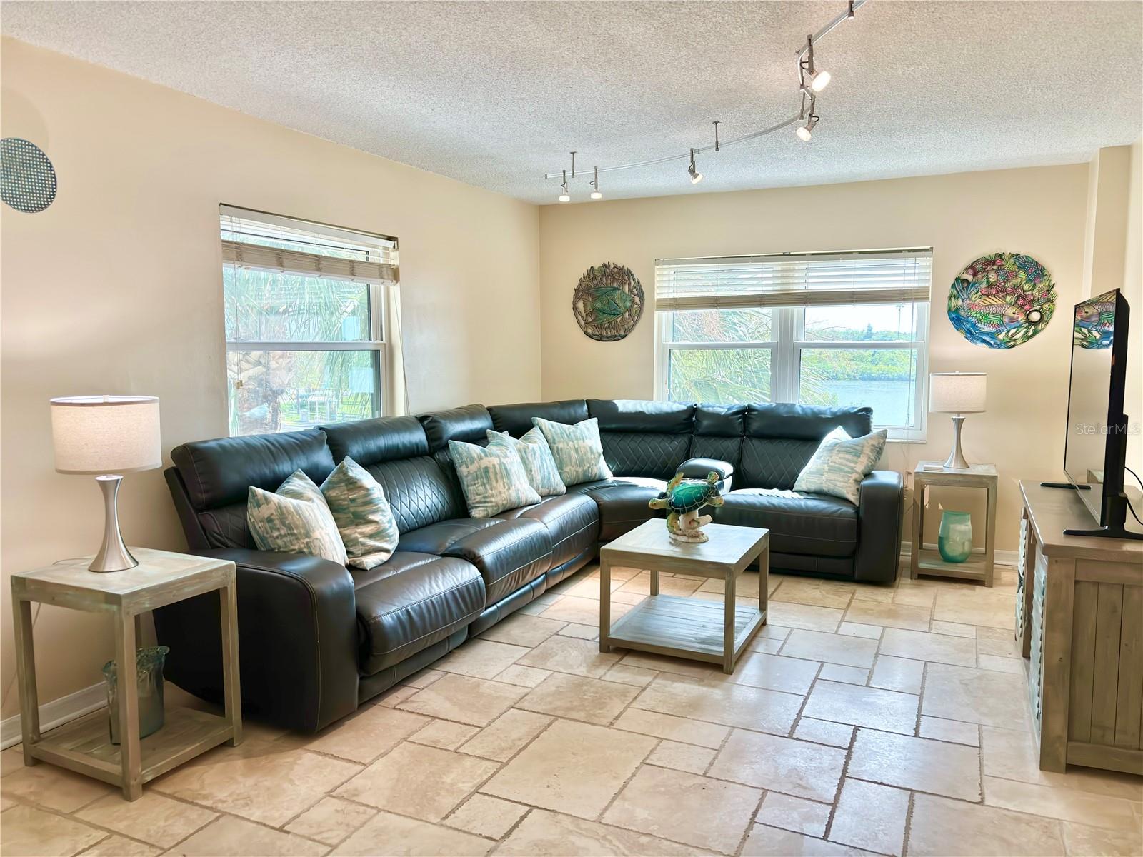 Image 3 of 17 For 18650 Gulf Boulevard 315