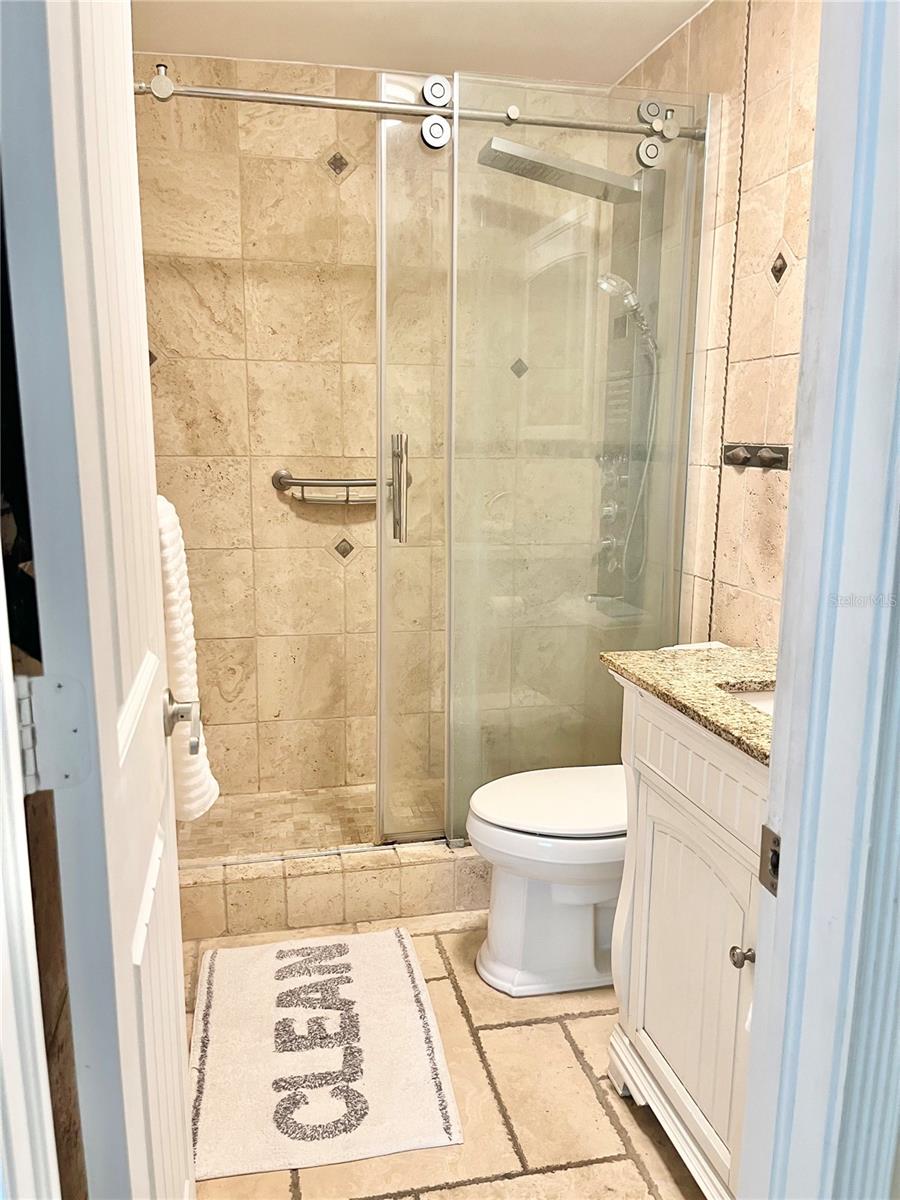 Image 9 of 17 For 18650 Gulf Boulevard 315