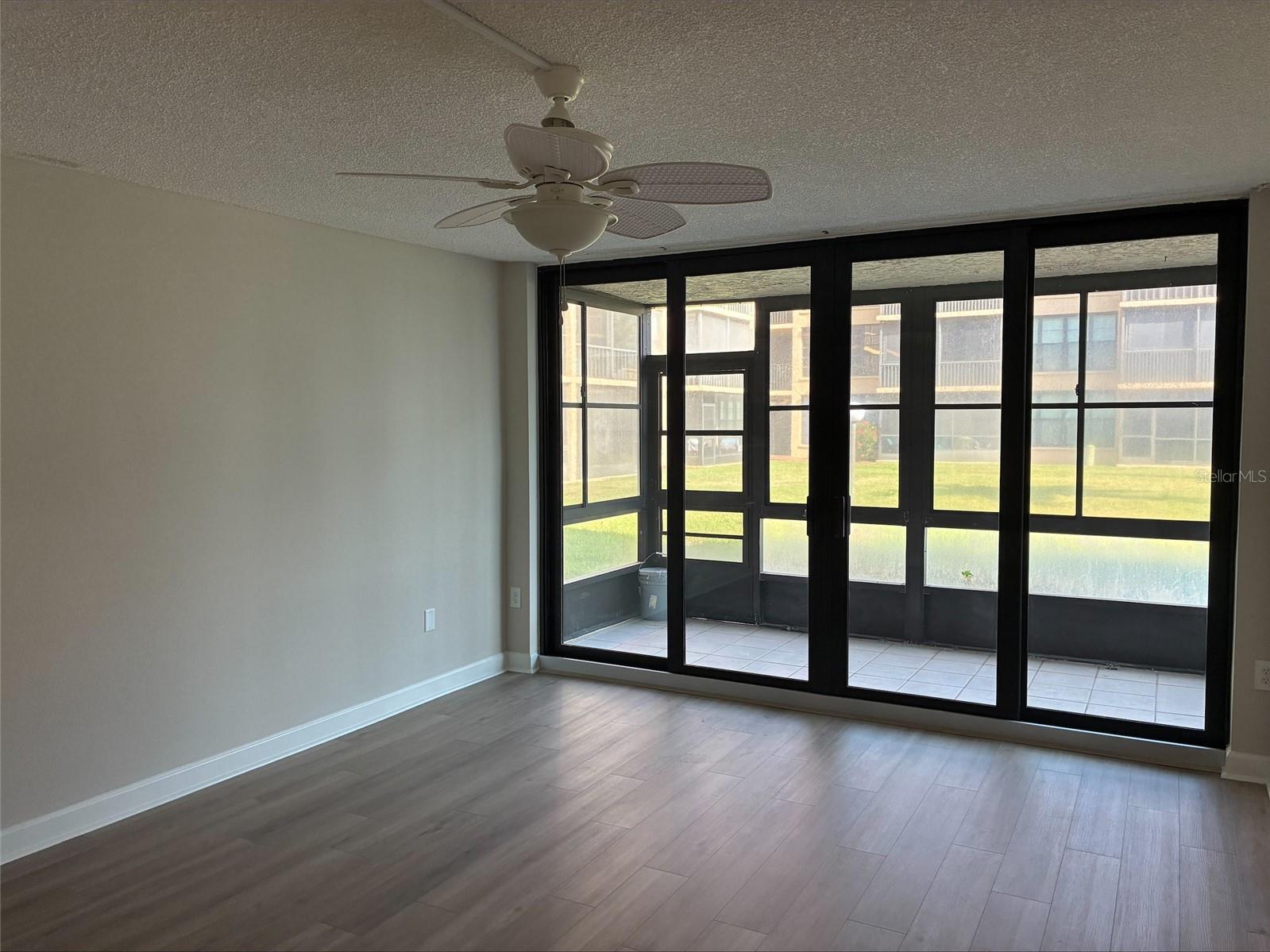 Image 5 of 24 For 19701 Gulf Boulevard 112