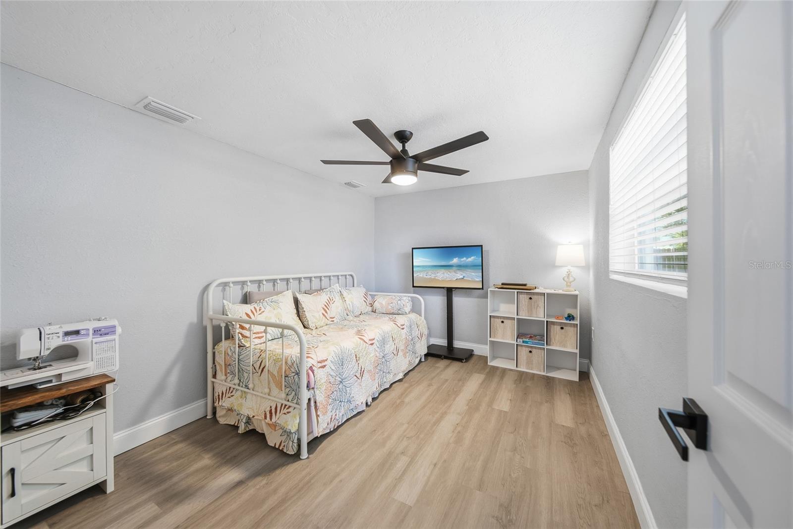 Image 18 of 28 For 1446 Weyford Lane