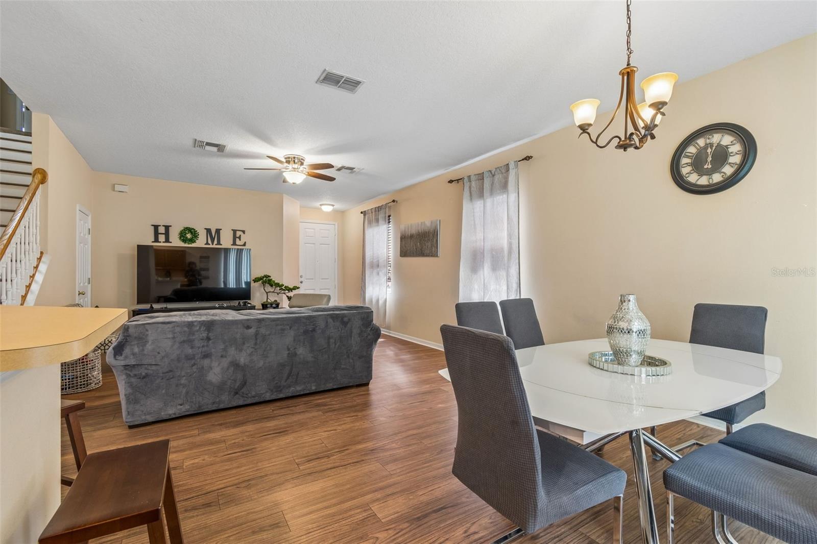 Image 12 of 57 For 2401 Silvermoss Drive