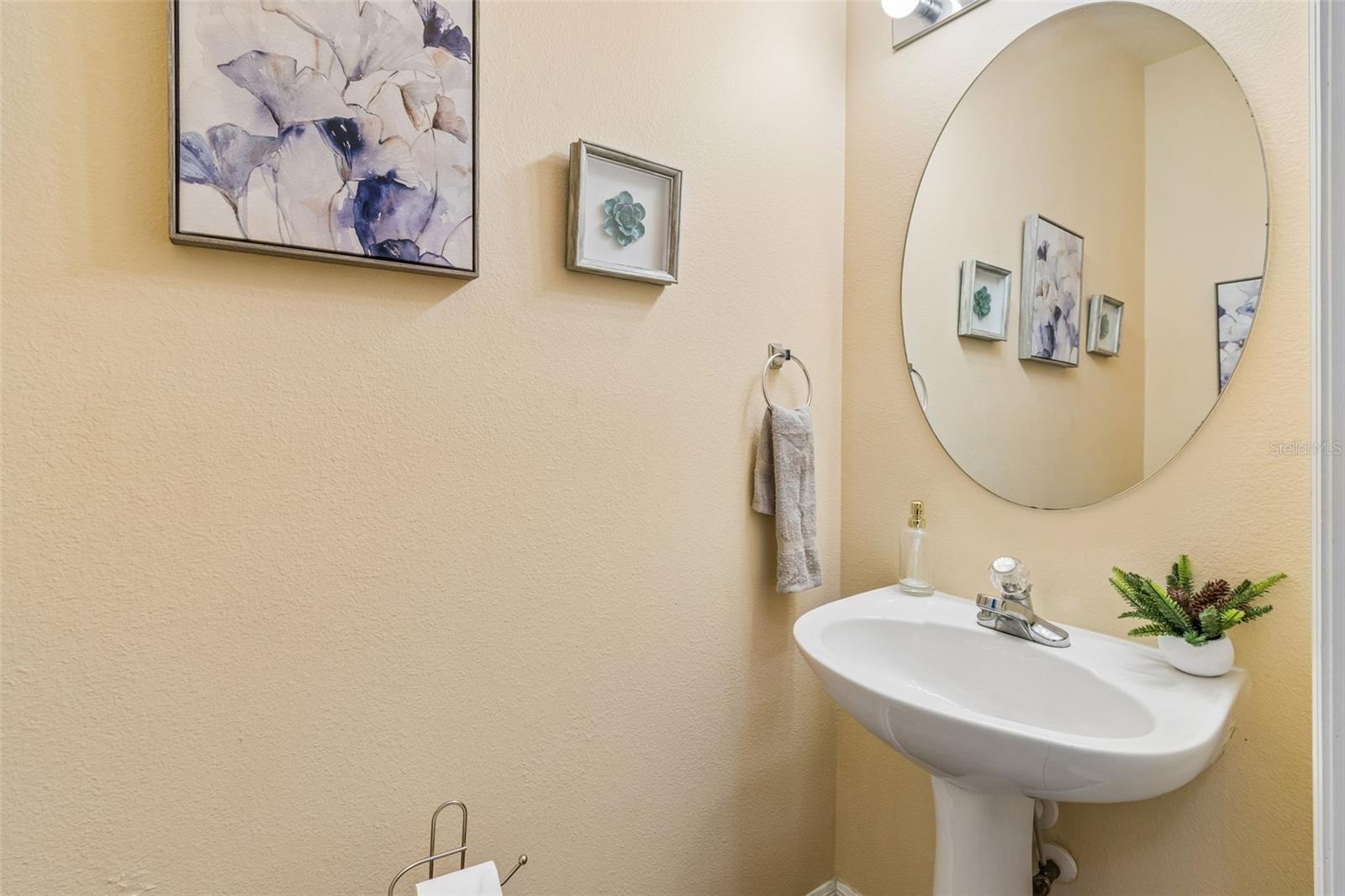 Image 21 of 57 For 2401 Silvermoss Drive