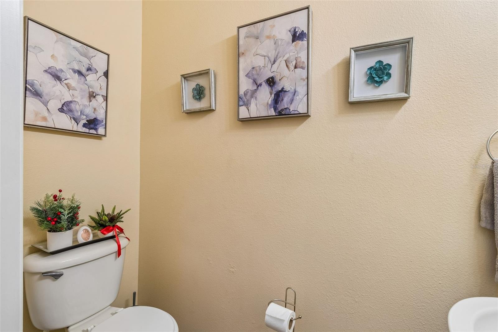 Image 22 of 57 For 2401 Silvermoss Drive