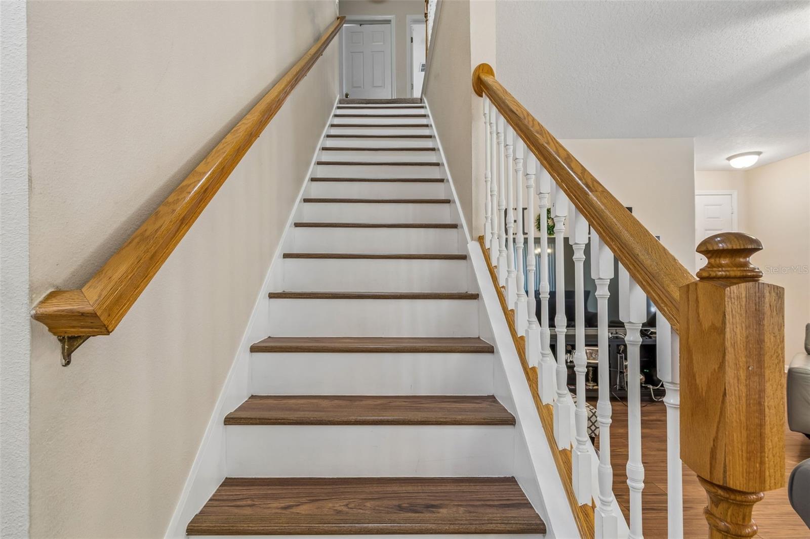 Image 23 of 57 For 2401 Silvermoss Drive