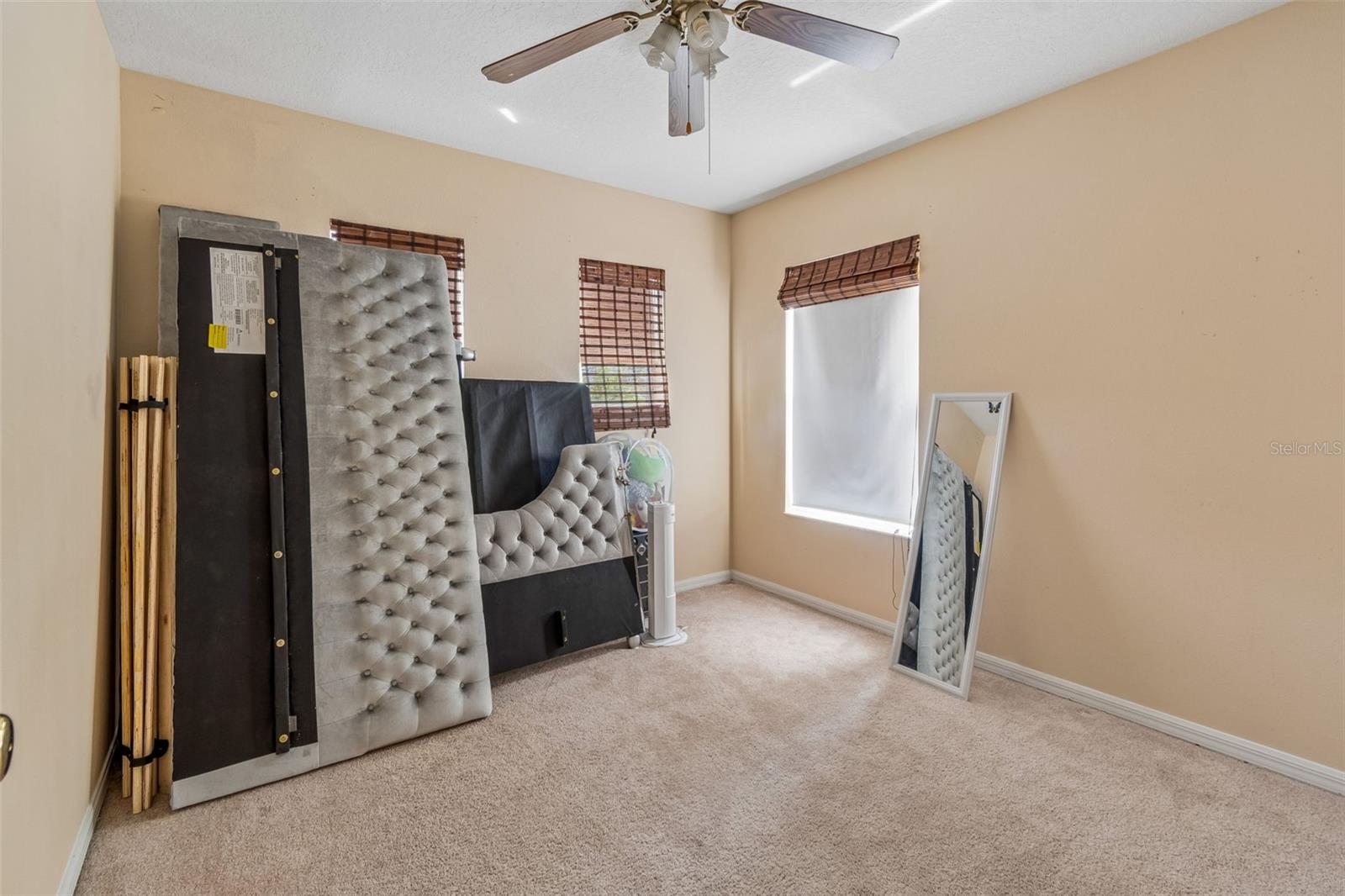 Image 28 of 57 For 2401 Silvermoss Drive