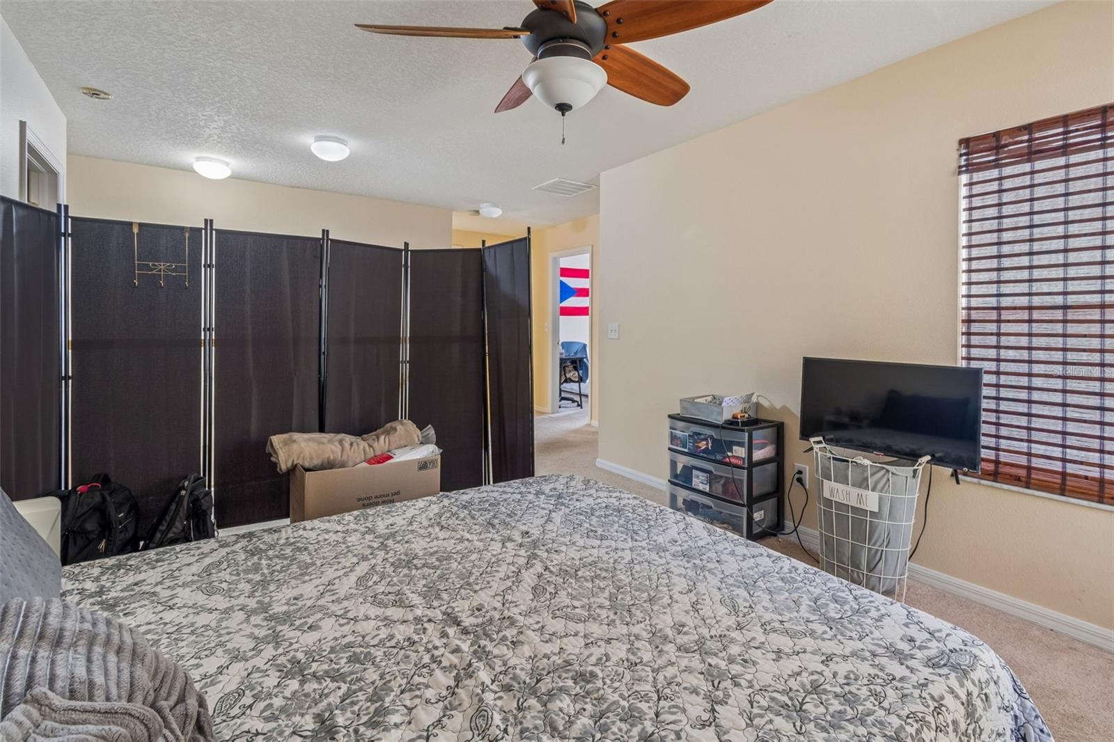 Image 31 of 57 For 2401 Silvermoss Drive