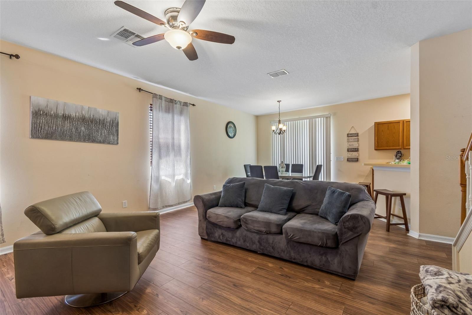 Image 7 of 57 For 2401 Silvermoss Drive