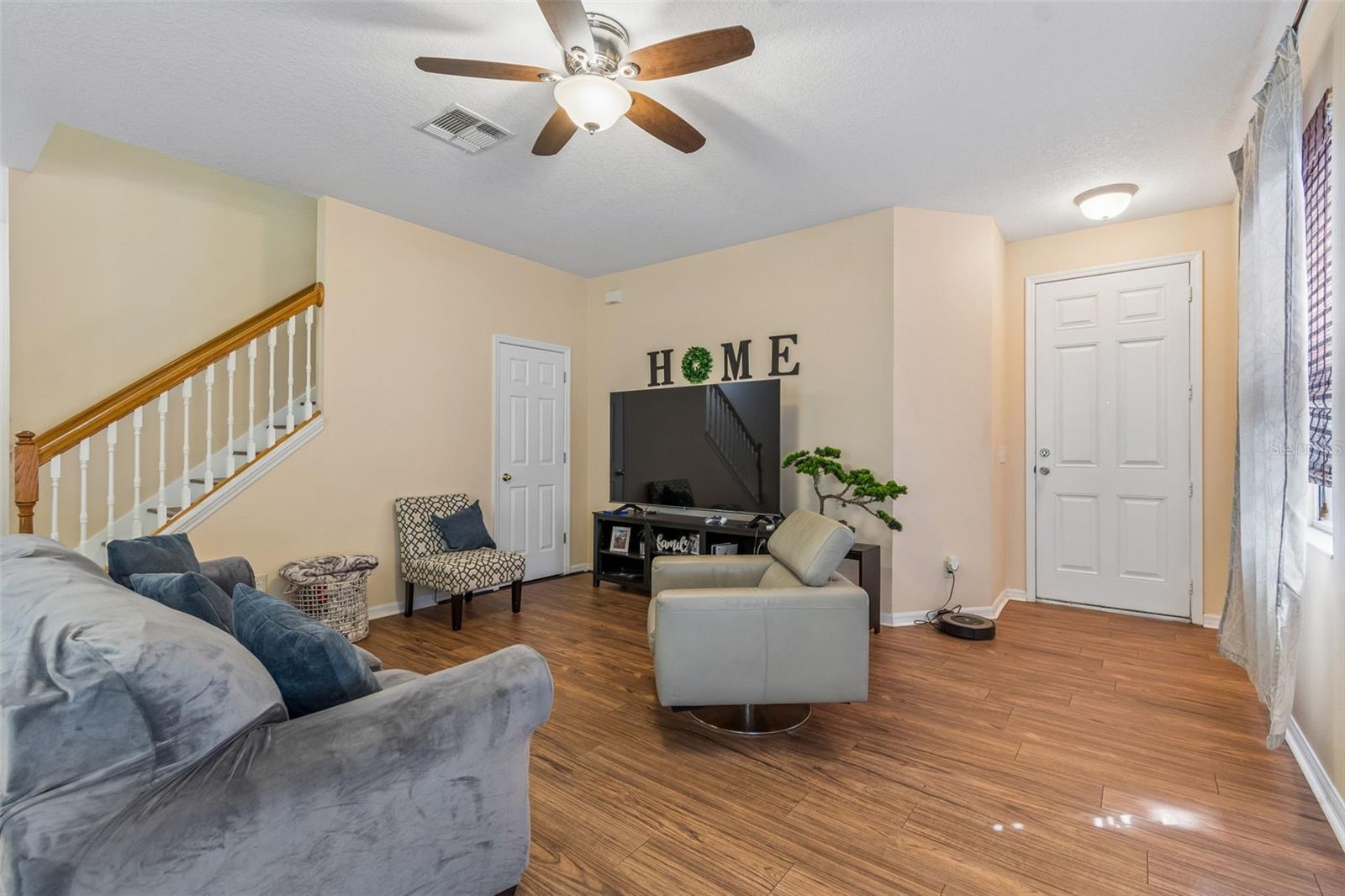 Image 9 of 57 For 2401 Silvermoss Drive