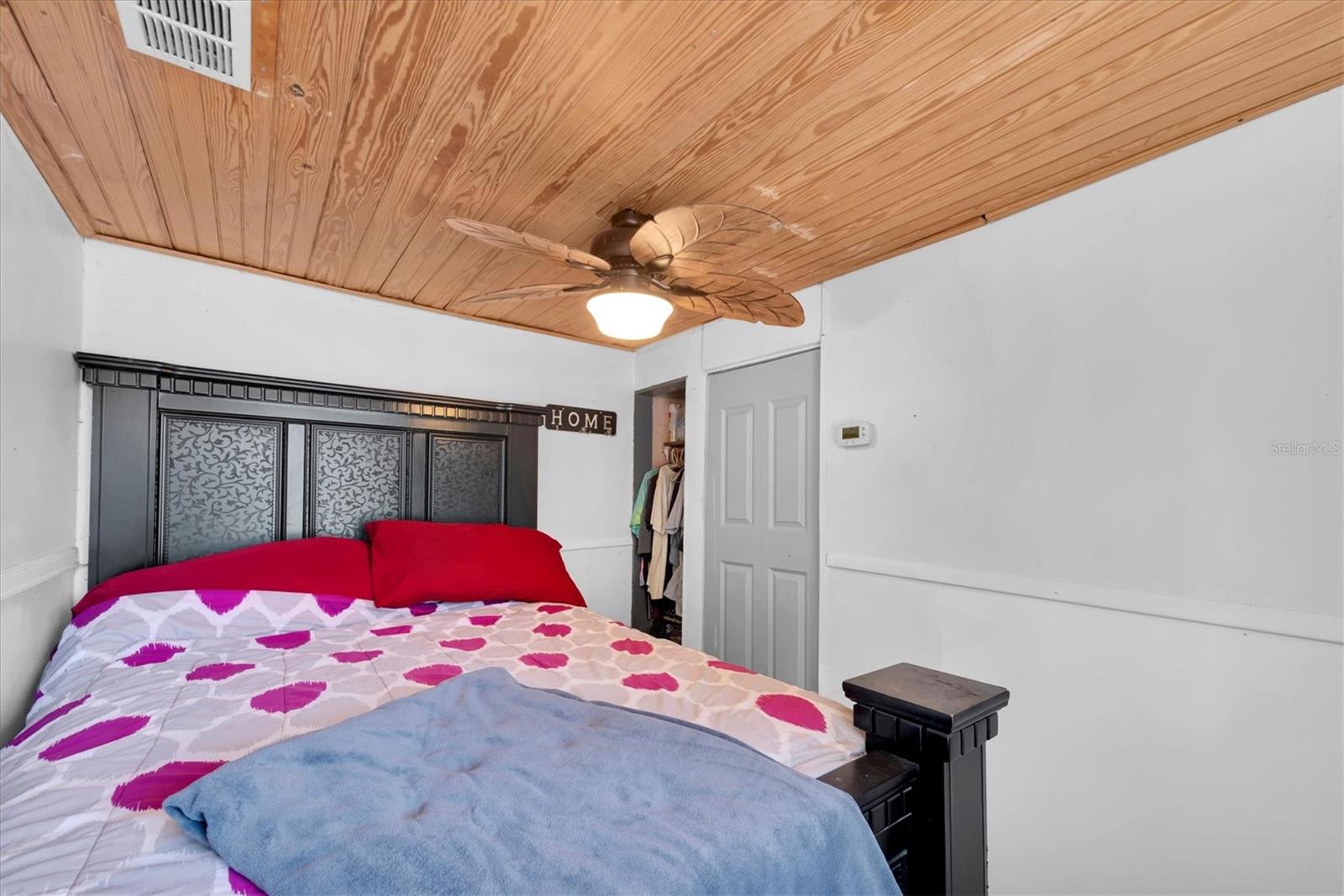 Image 22 of 36 For 1846 51st Street S