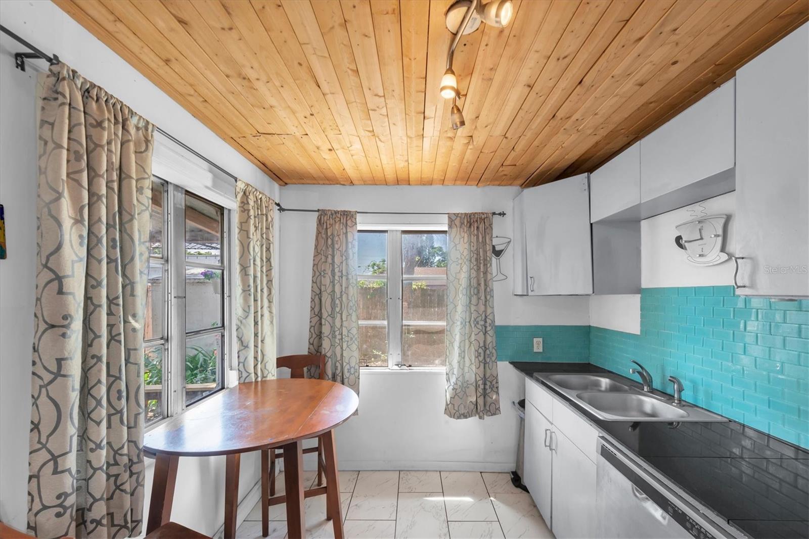 Image 5 of 36 For 1846 51st Street S