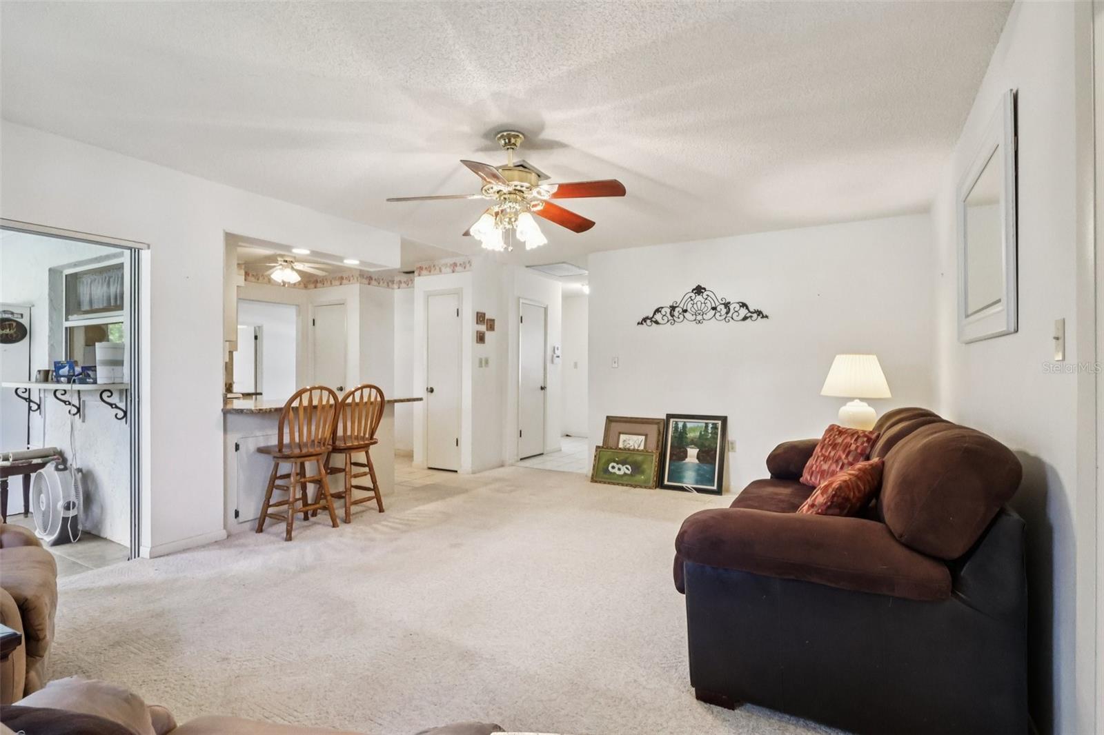 Image 11 of 22 For 12 Sun Air Boulevard E