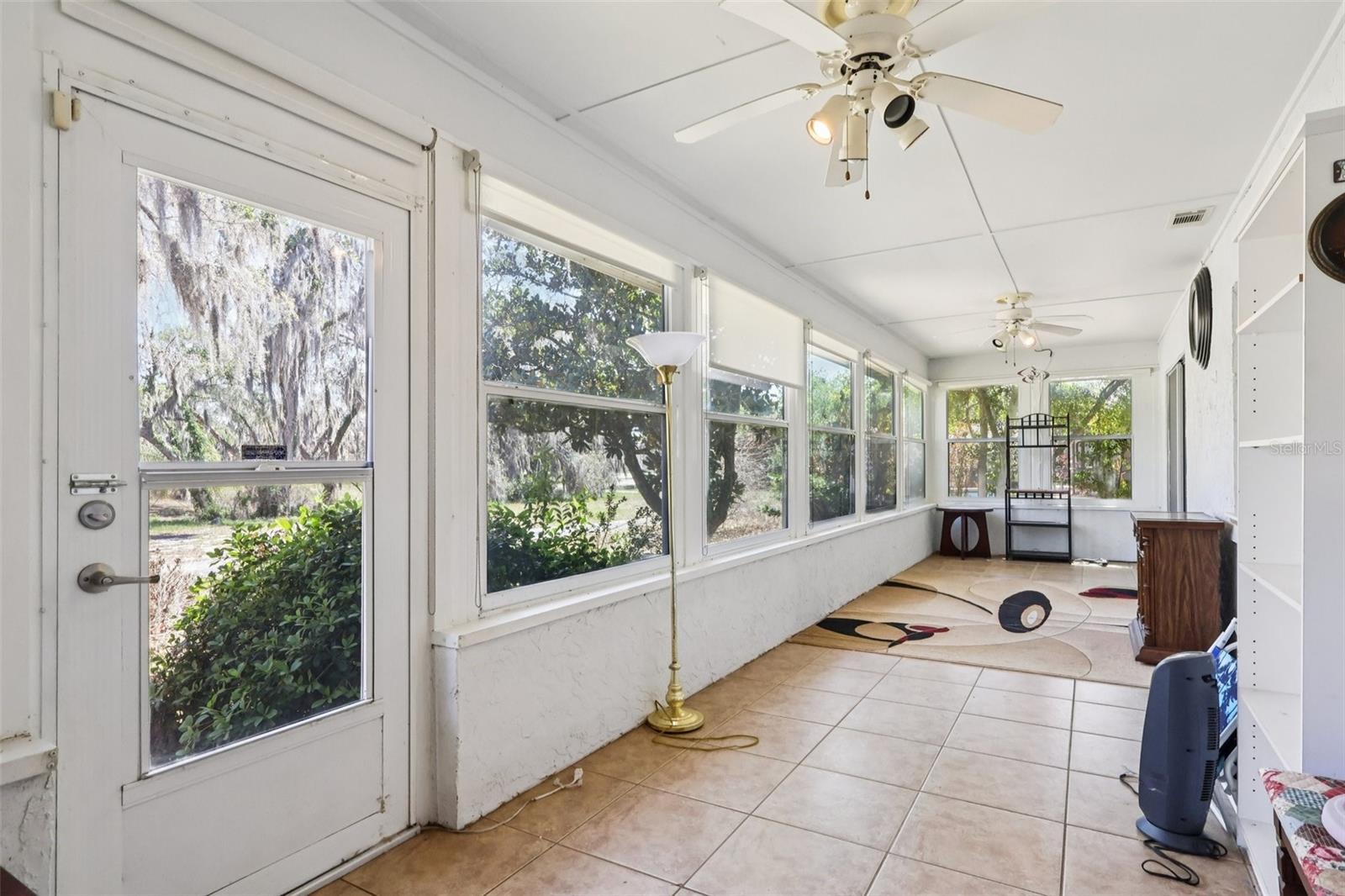 Image 21 of 22 For 12 Sun Air Boulevard E