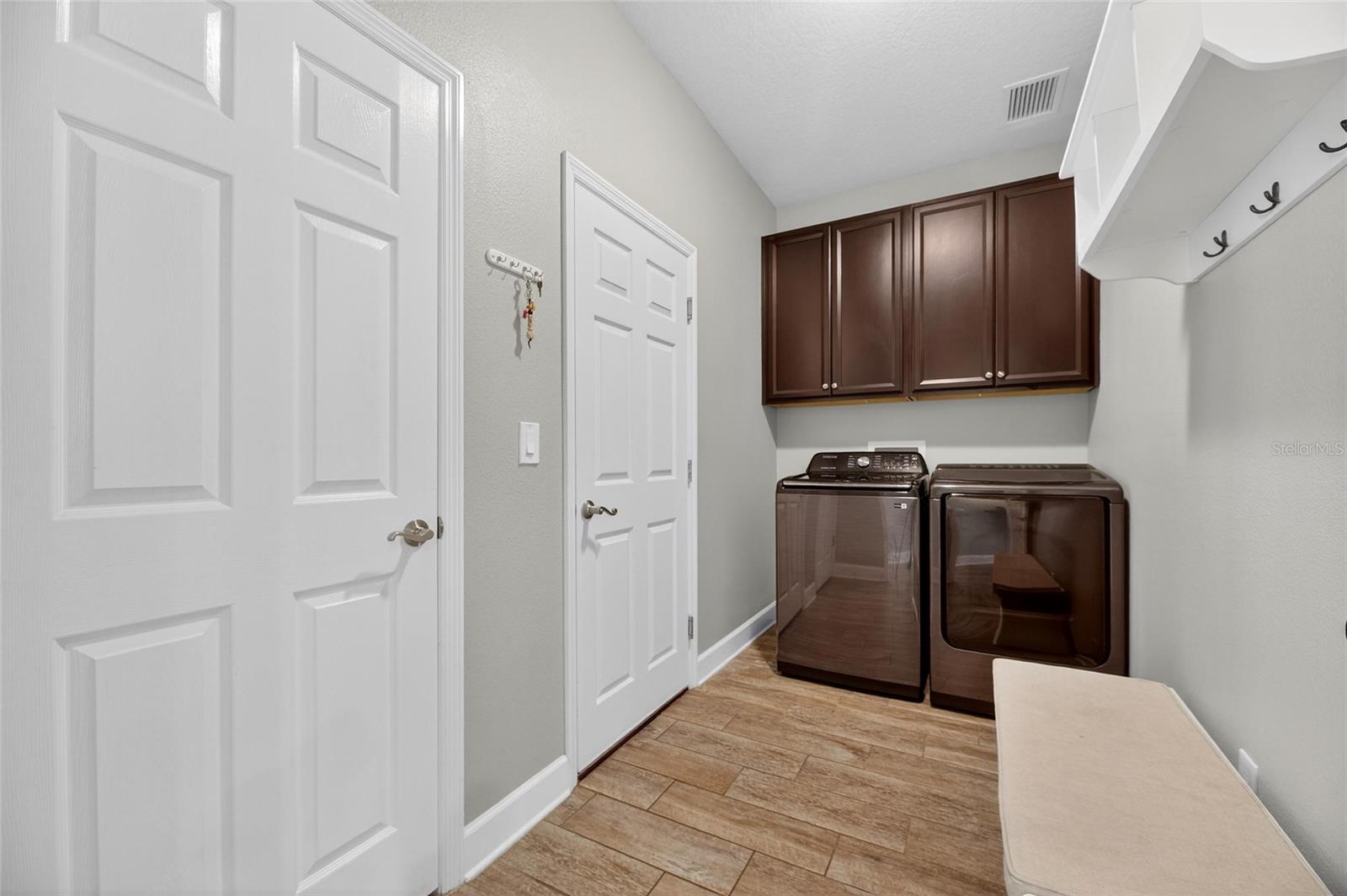 Image 33 of 80 For 5130 Admiral Pointe Drive