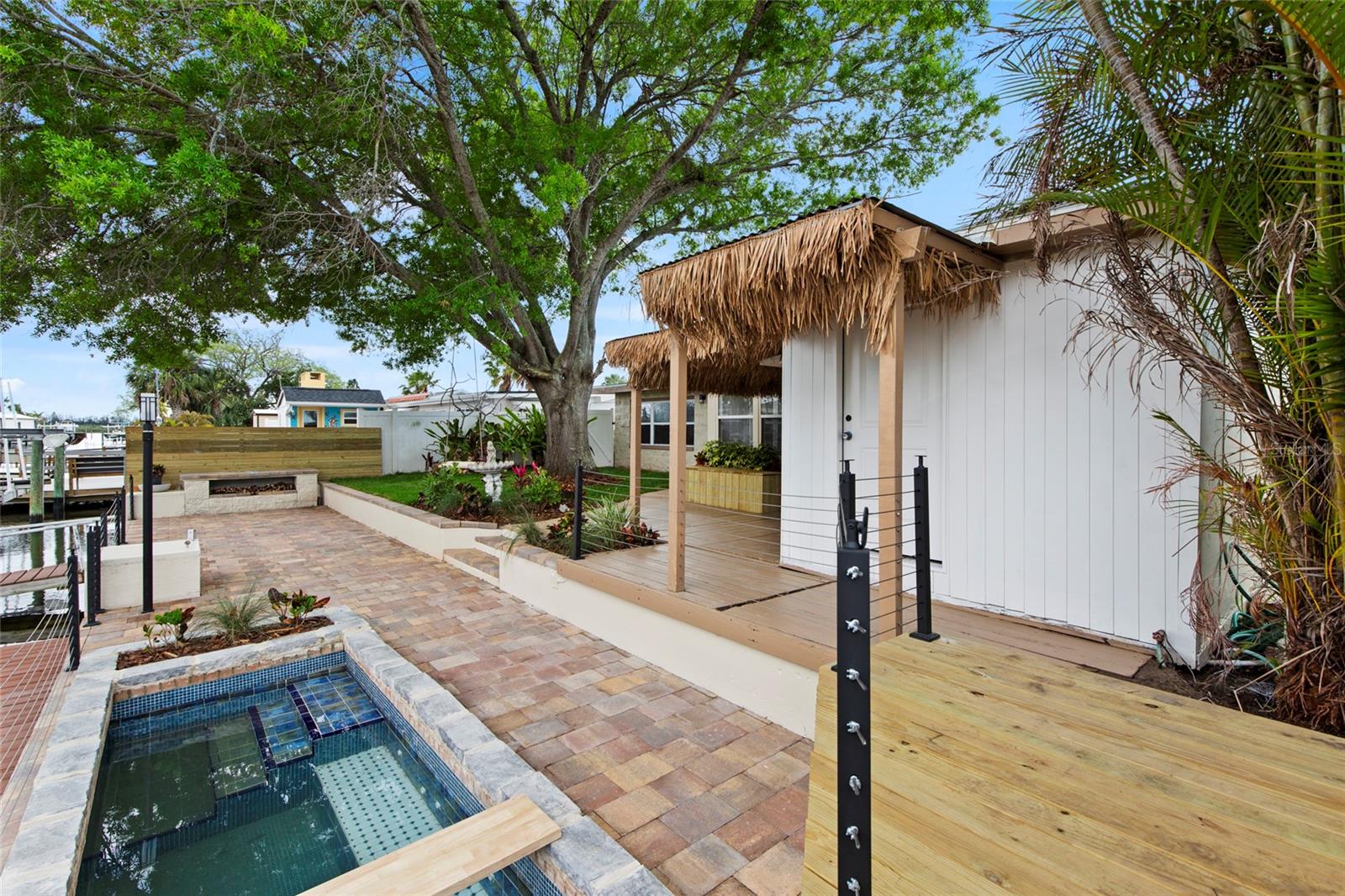 Listing photo id 0 for 13626 Allyn Drive