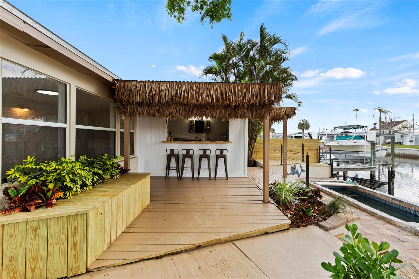 Listing photo id 18 for 13626 Allyn Drive