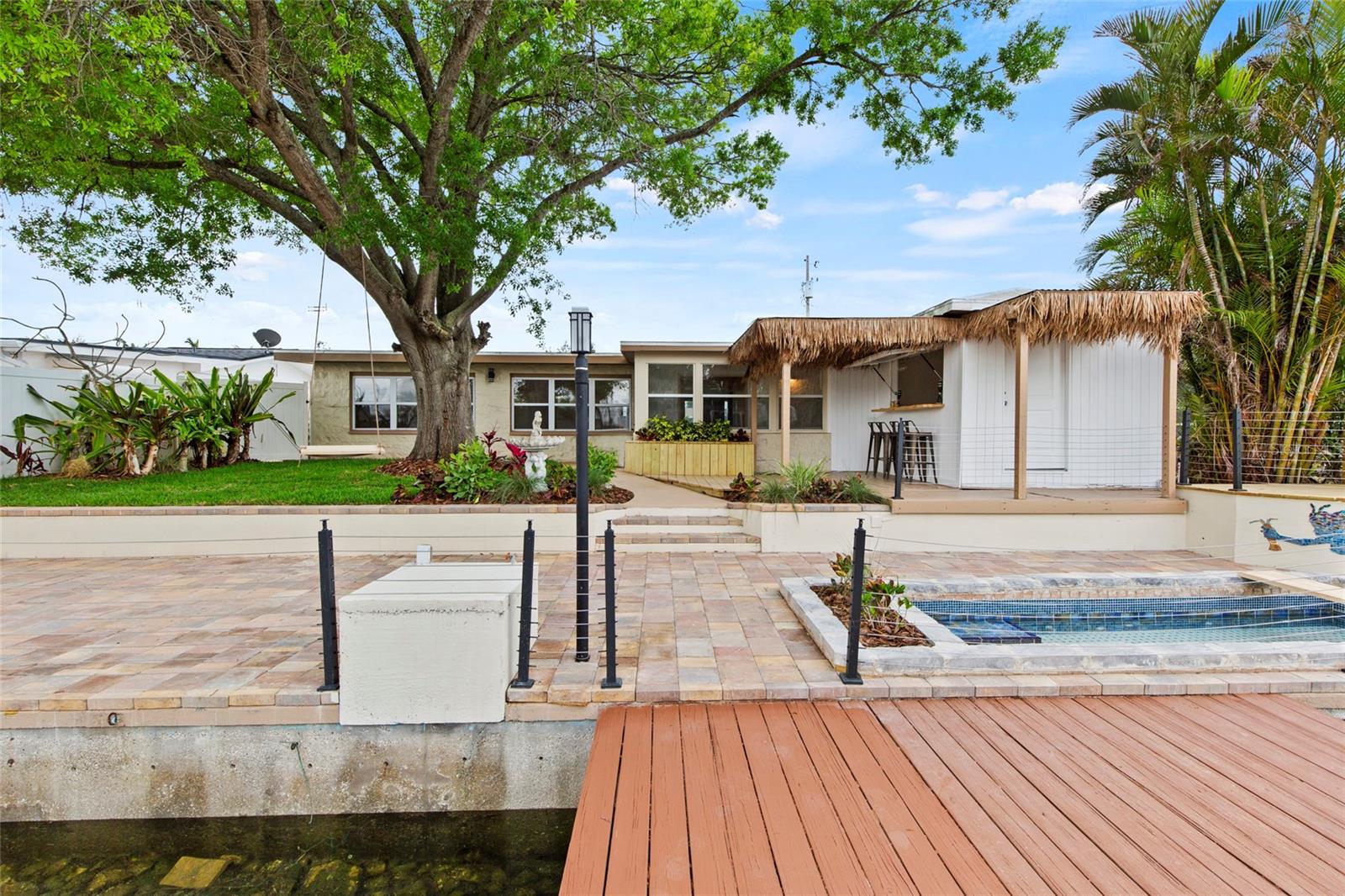 Listing photo id 25 for 13626 Allyn Drive