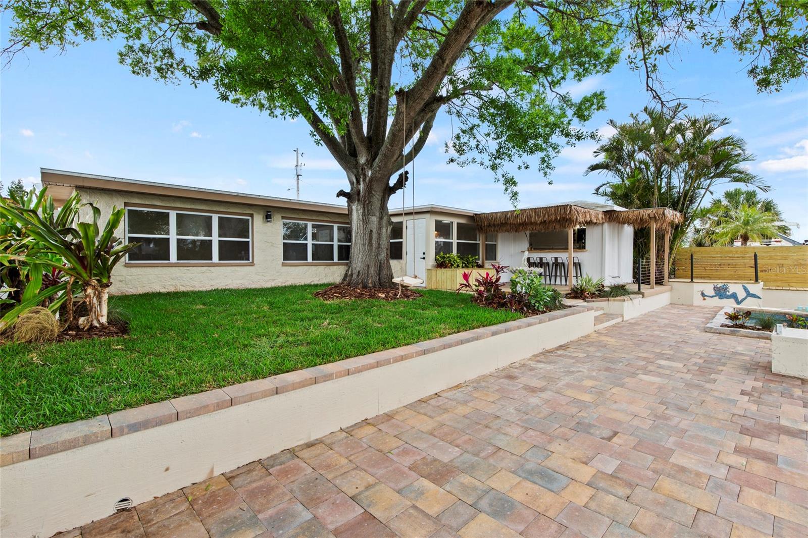 Listing photo id 29 for 13626 Allyn Drive