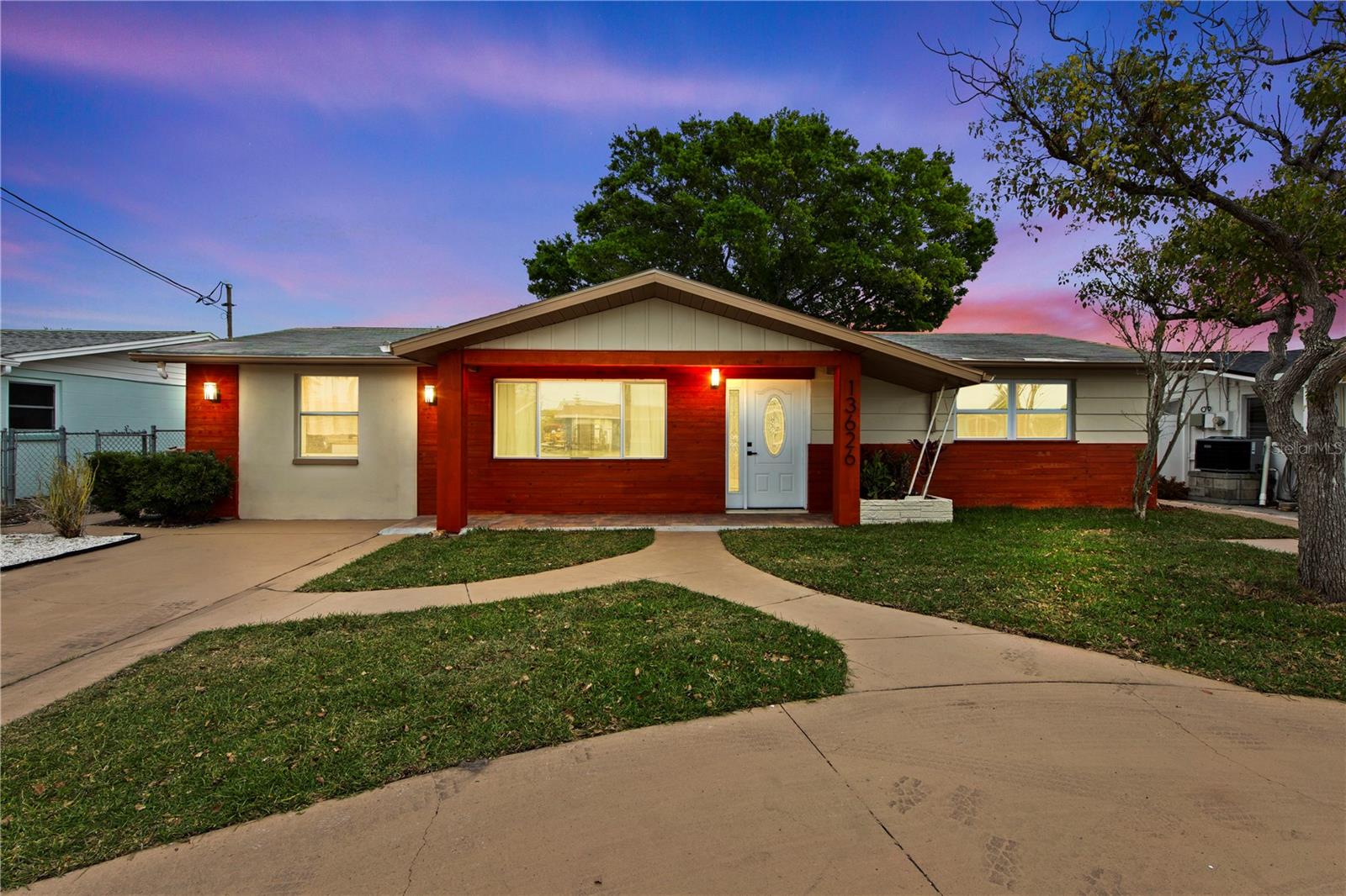 Listing photo id 32 for 13626 Allyn Drive