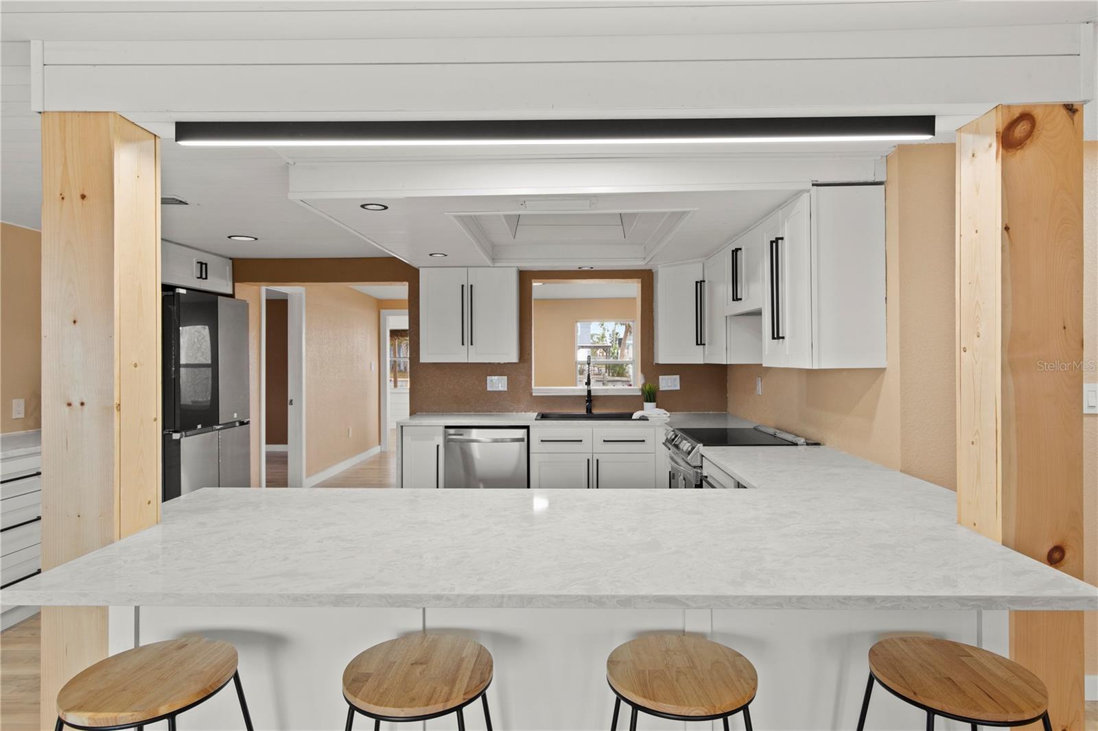 Listing photo id 6 for 13626 Allyn Drive