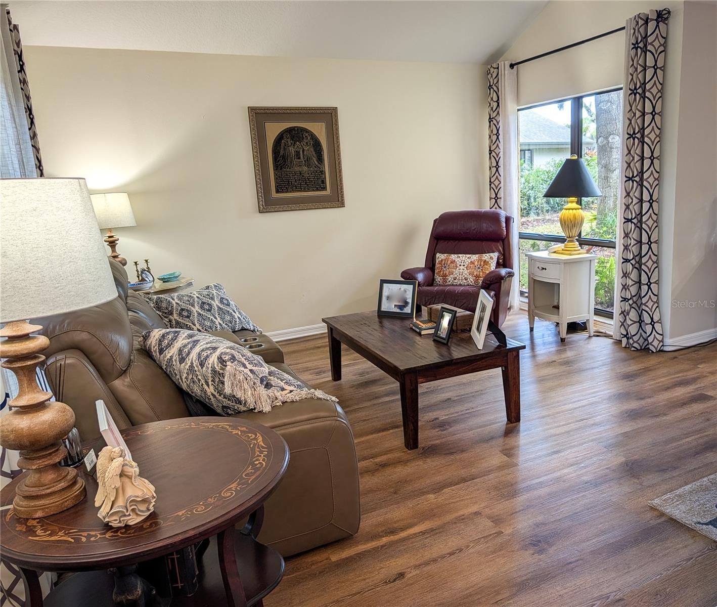 Image 11 of 42 For 1711 Magdalene Manor Drive