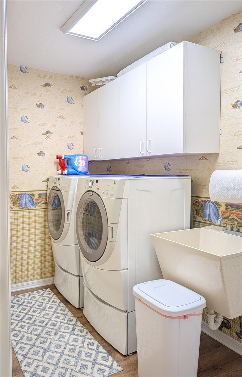 Image 26 of 42 For 1711 Magdalene Manor Drive