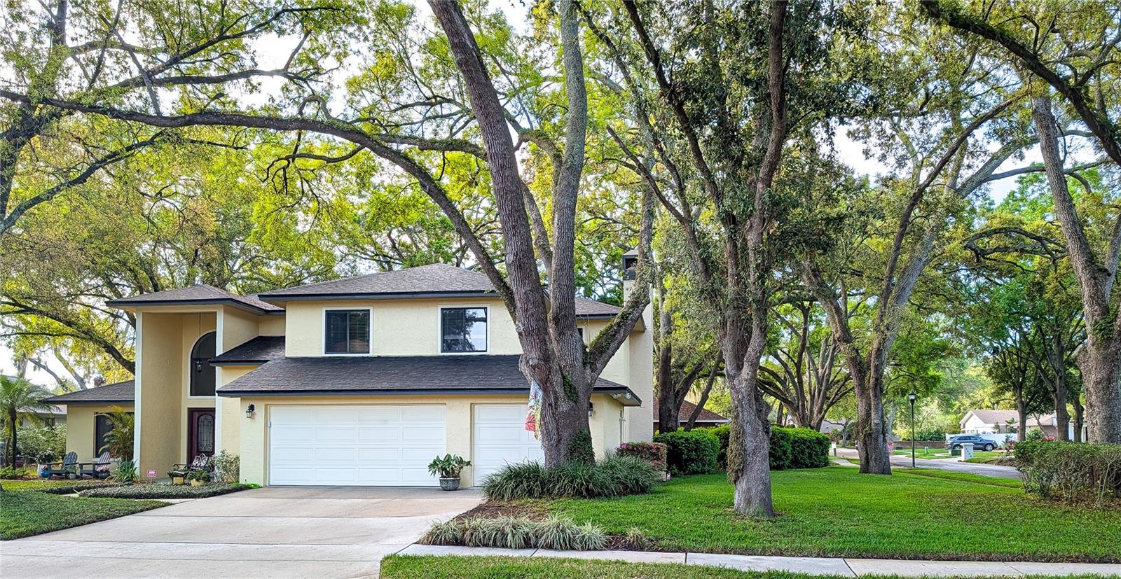 Image 4 of 42 For 1711 Magdalene Manor Drive