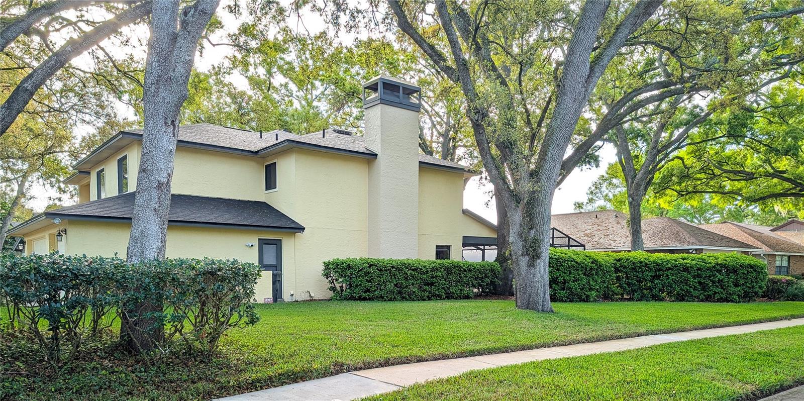 Image 5 of 42 For 1711 Magdalene Manor Drive