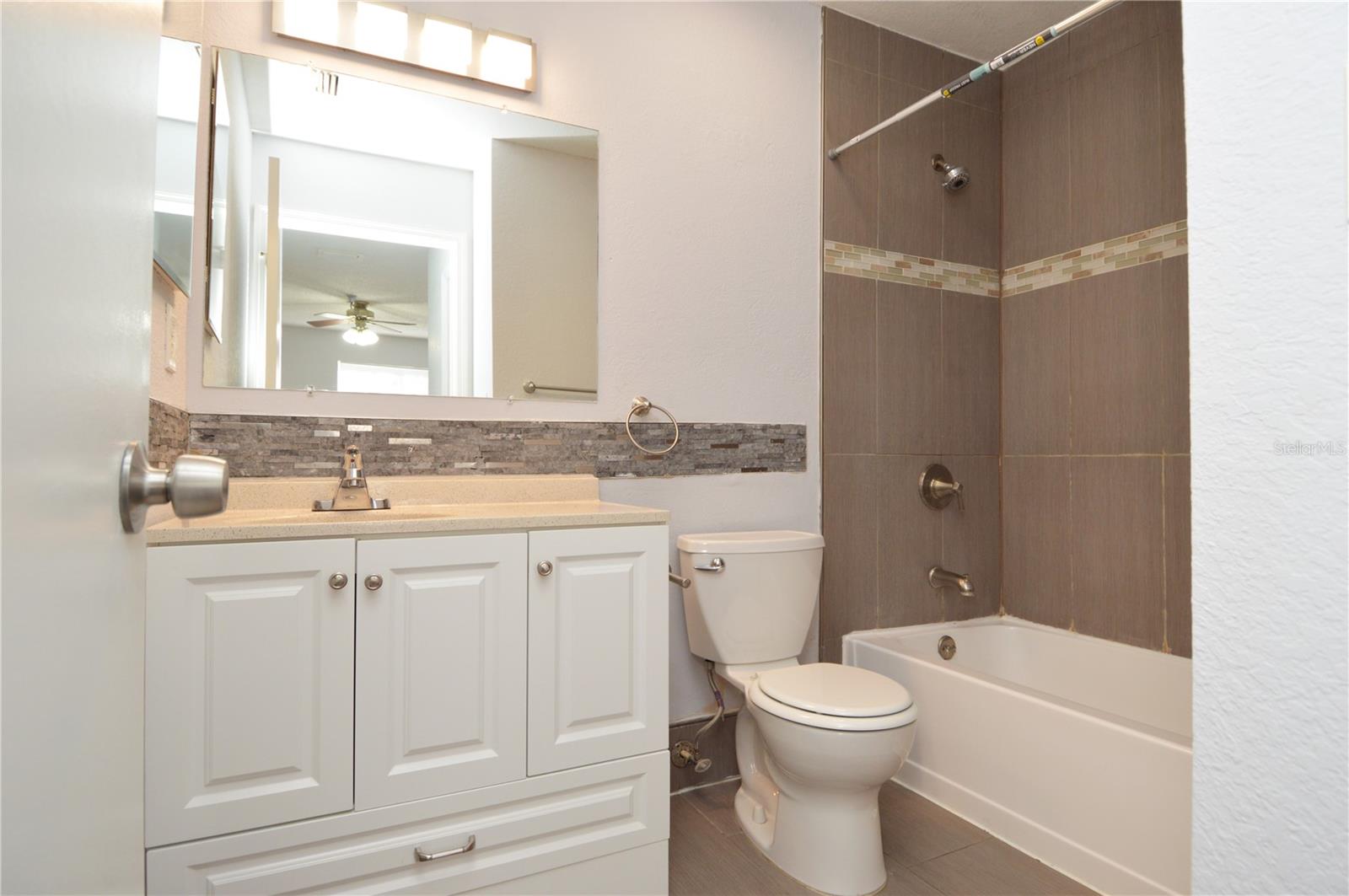 Image 32 of 100 For 10265 Gandy Boulevard N 1707