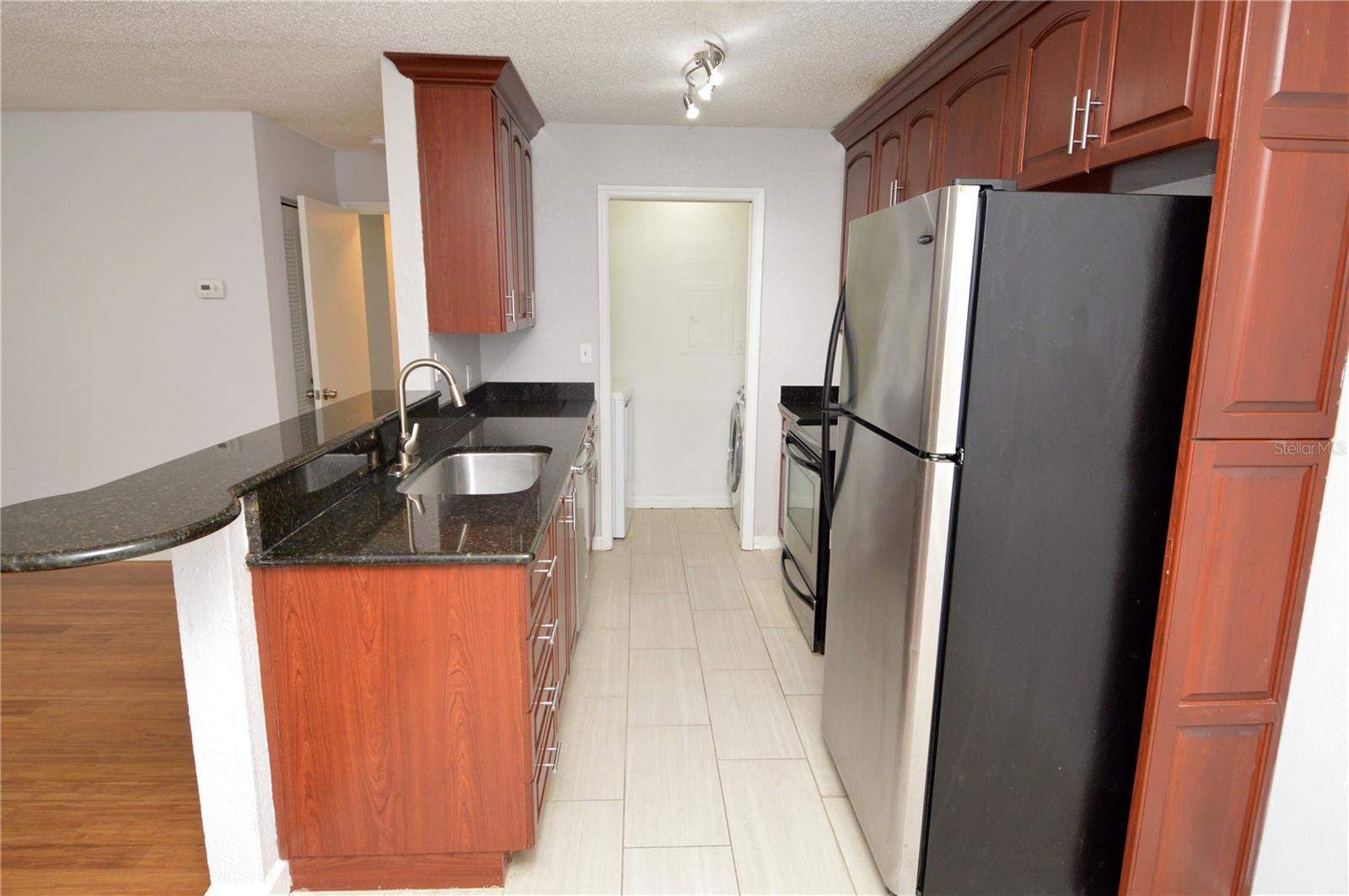 Image 9 of 100 For 10265 Gandy Boulevard N 1707