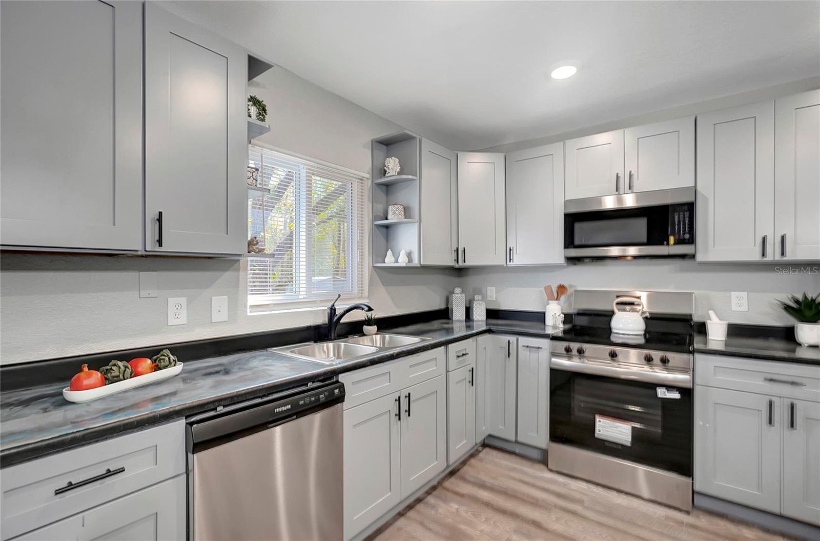 Image 16 of 46 For 16133 Ravendale Drive