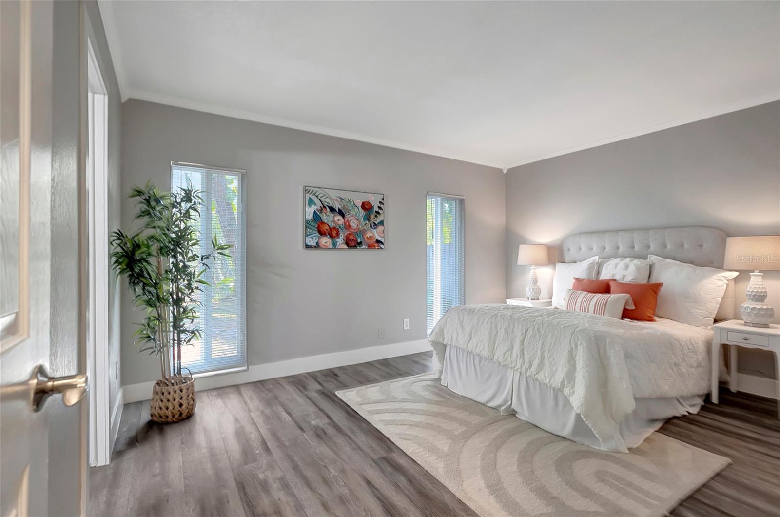 Image 23 of 46 For 16133 Ravendale Drive