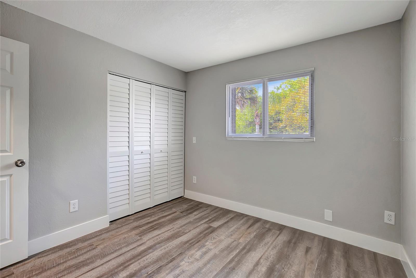 Image 31 of 46 For 16133 Ravendale Drive