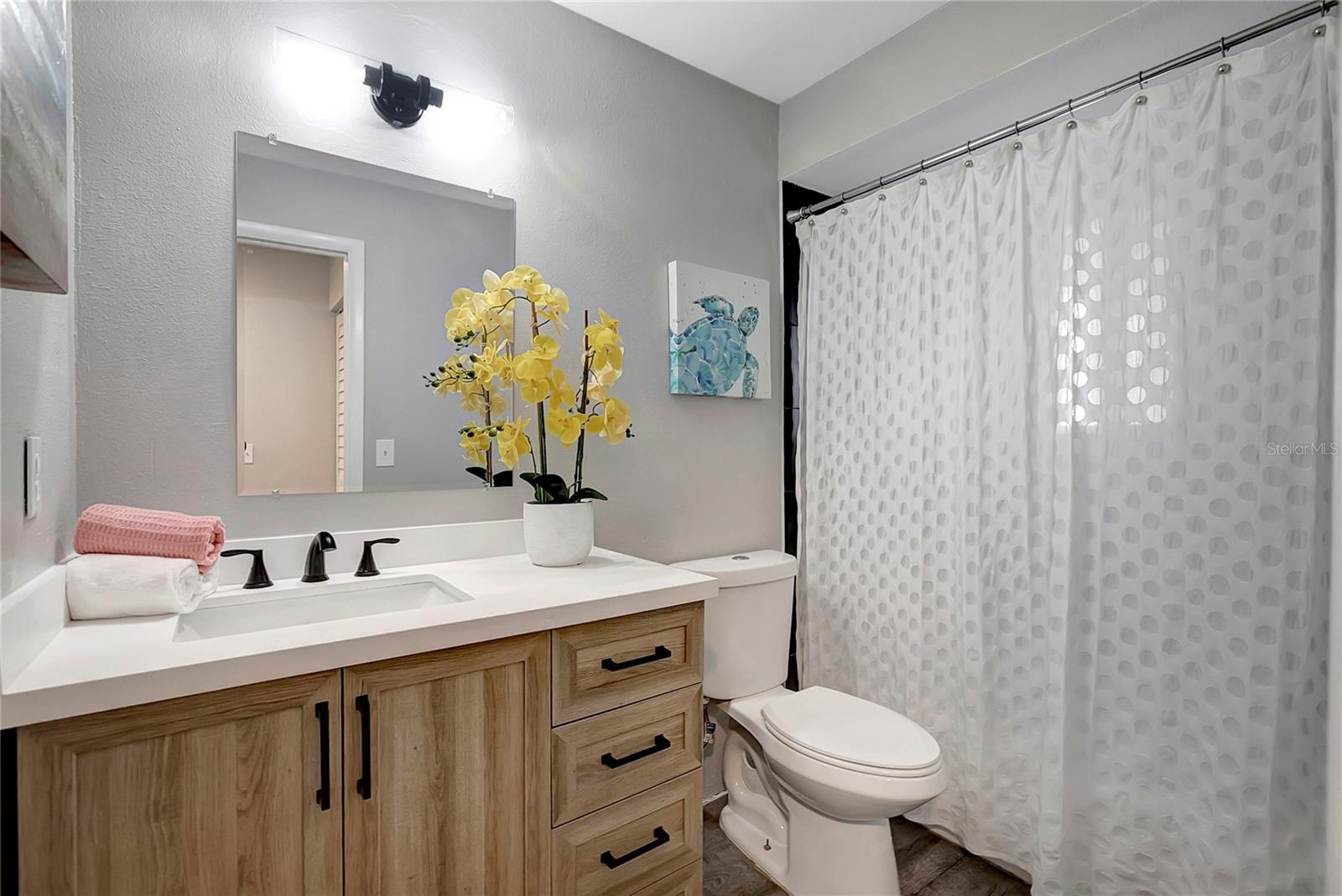 Image 35 of 46 For 16133 Ravendale Drive