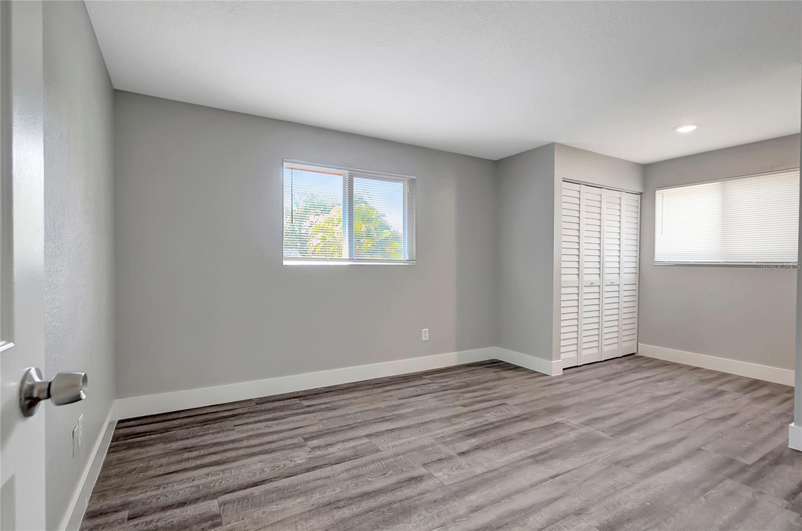 Image 36 of 46 For 16133 Ravendale Drive