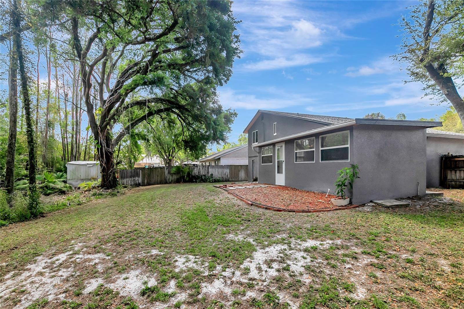 Image 42 of 46 For 16133 Ravendale Drive