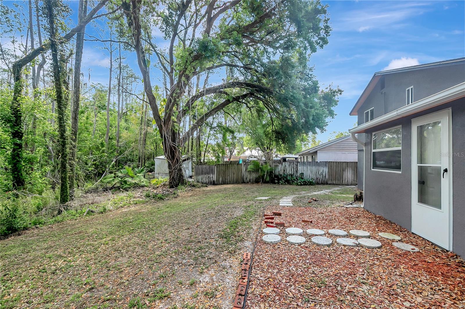 Image 43 of 46 For 16133 Ravendale Drive