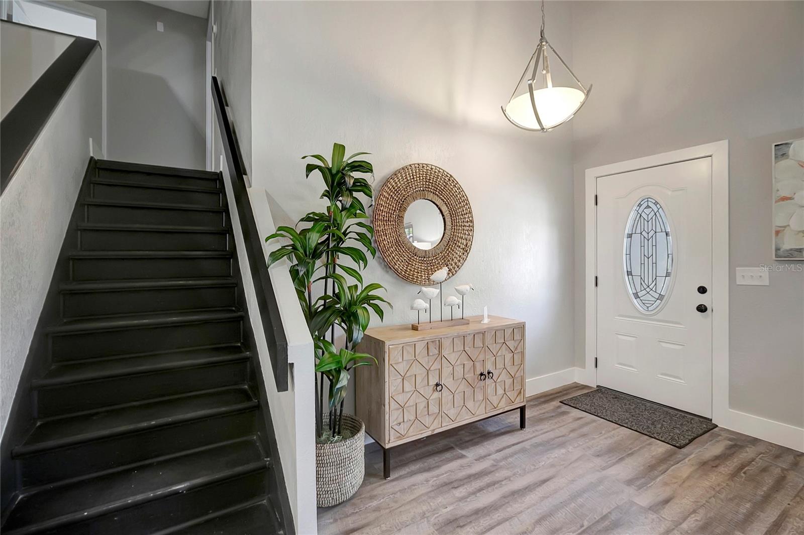 Image 8 of 46 For 16133 Ravendale Drive