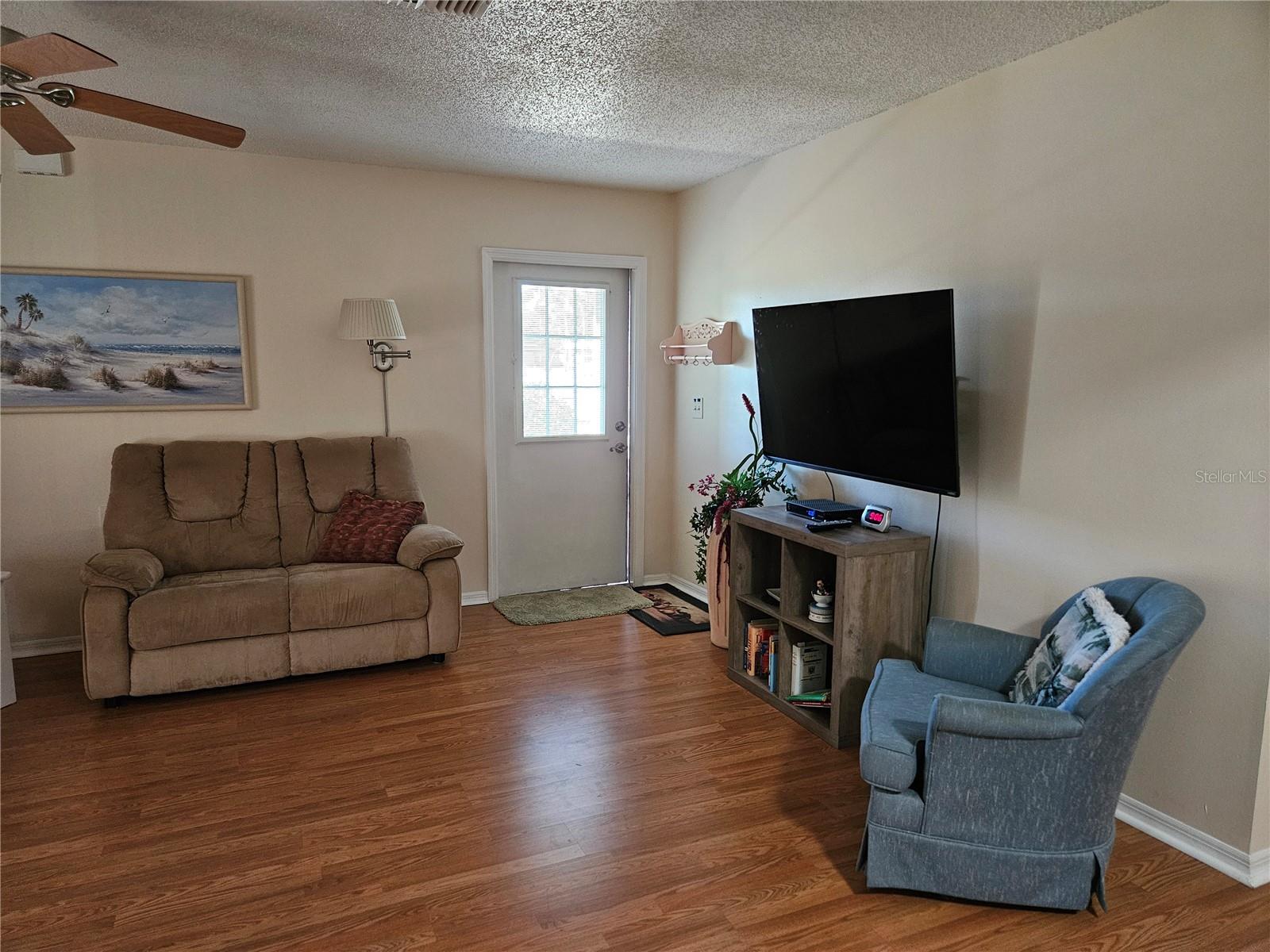 Image 6 of 37 For 1905 Canterbury Lane E-9