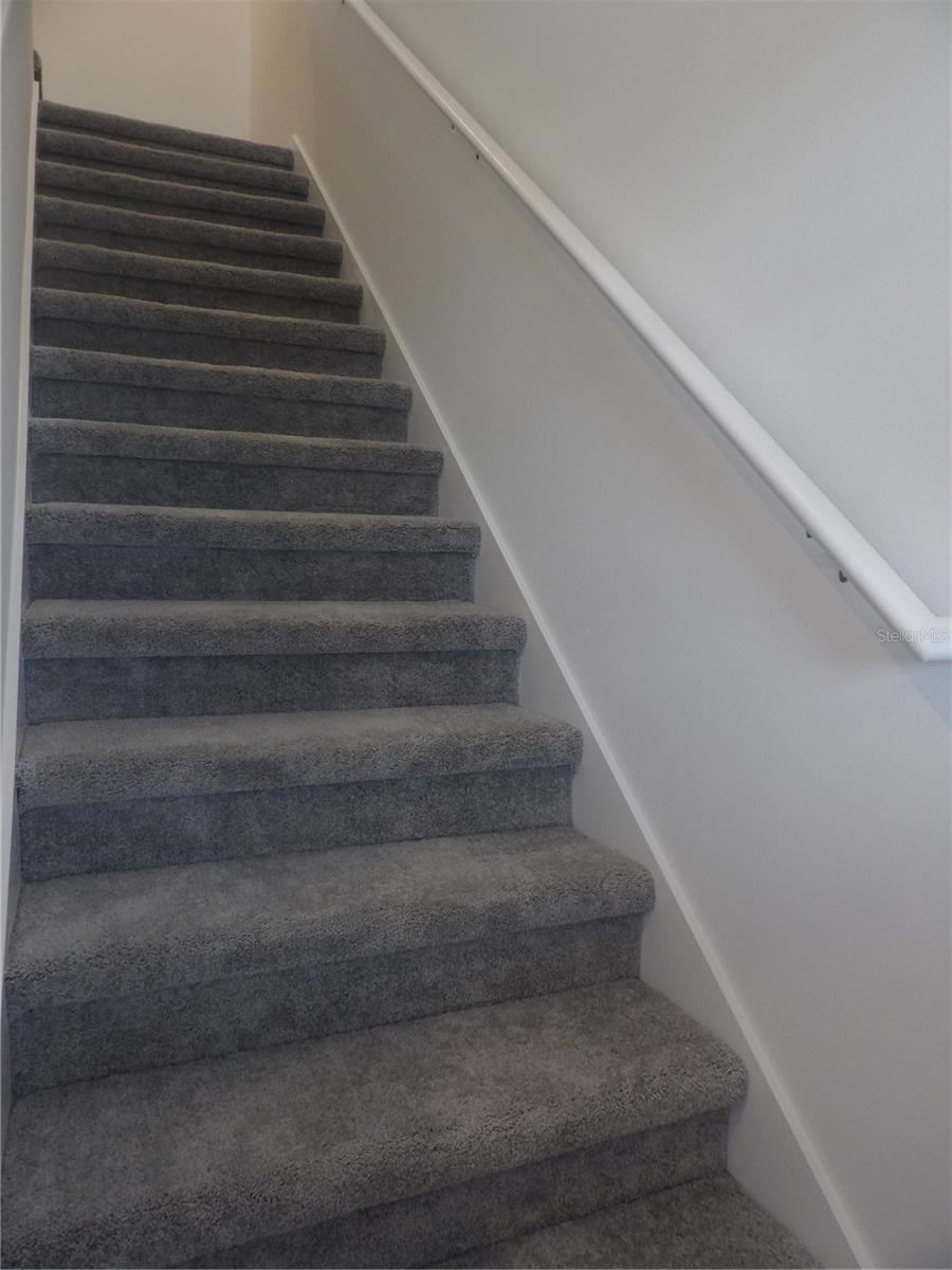 Image 14 of 39 For 9058 Gallantree Place