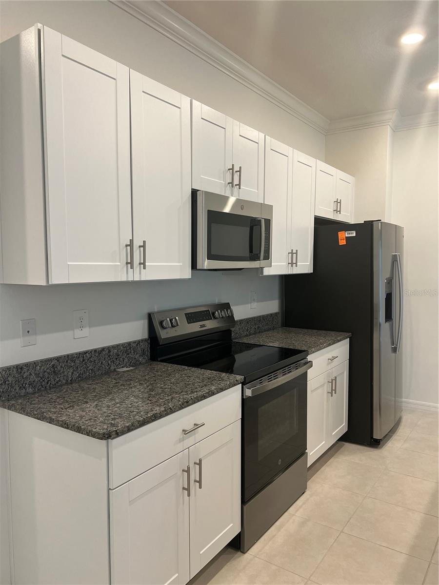 Image 2 of 39 For 9058 Gallantree Place