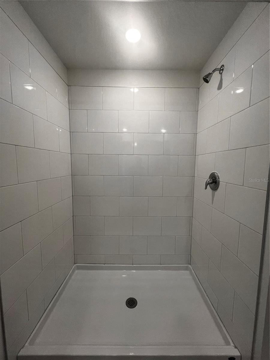 Image 25 of 39 For 9058 Gallantree Place