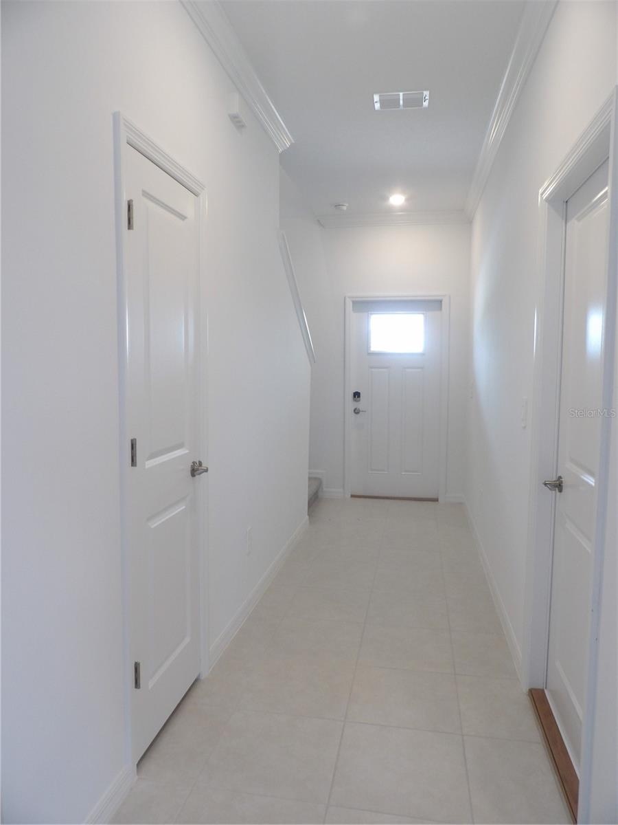 Image 32 of 39 For 9058 Gallantree Place