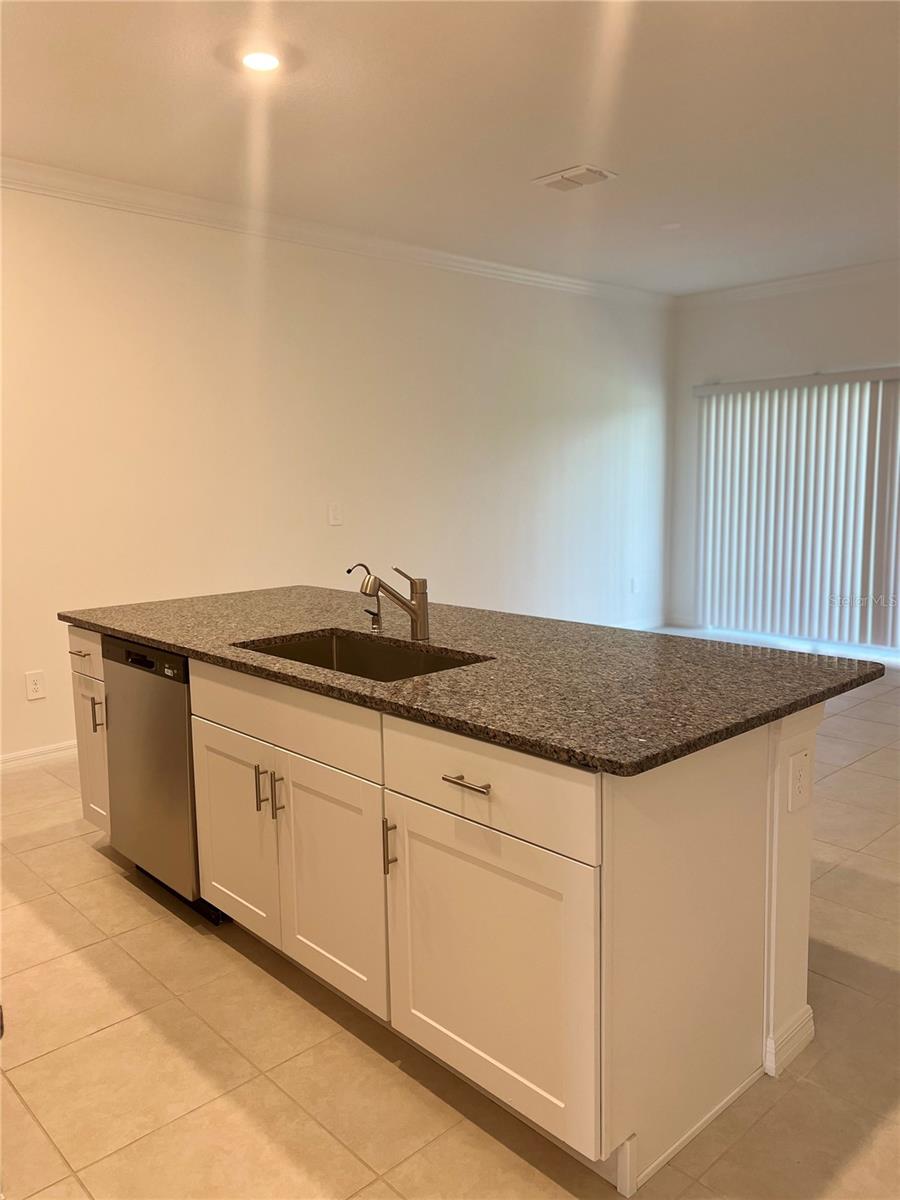 Image 5 of 39 For 9058 Gallantree Place