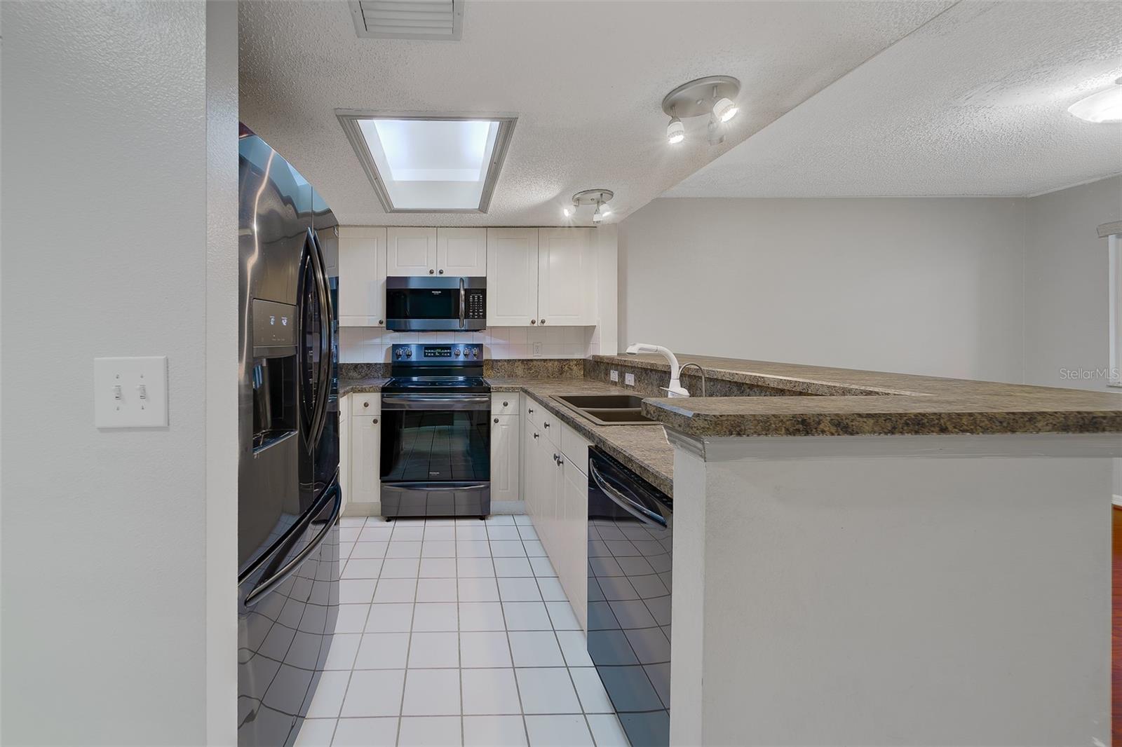 Image 28 of 46 For 9241 Jakes Path