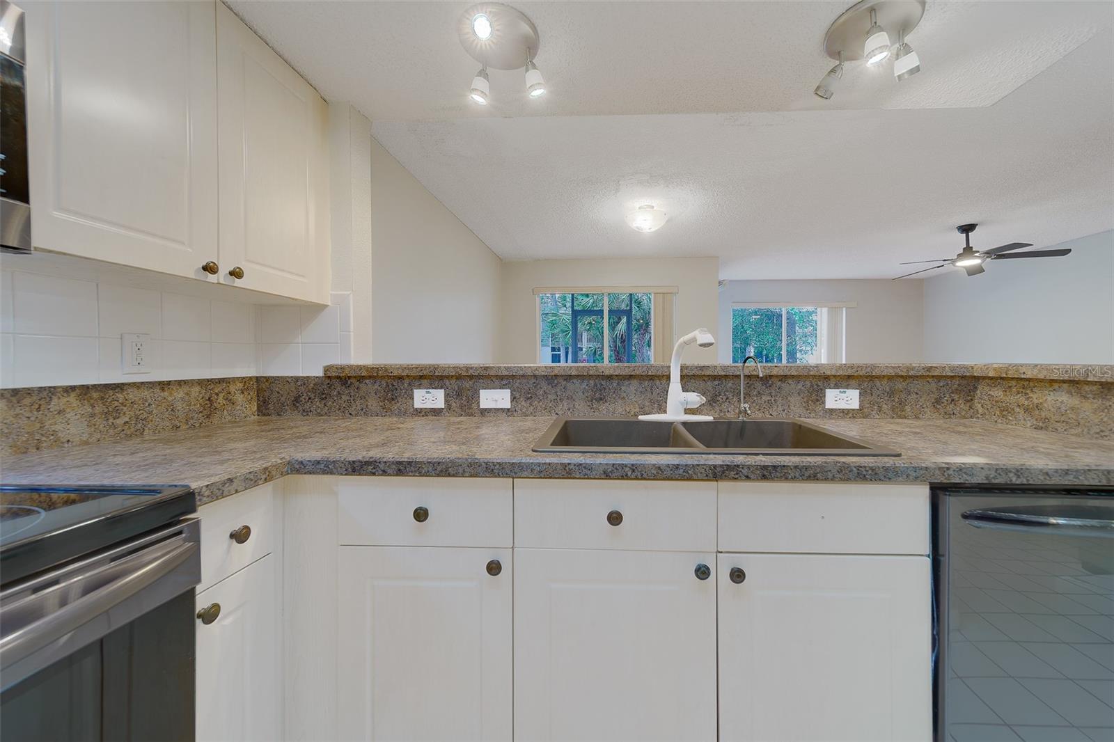 Image 30 of 46 For 9241 Jakes Path