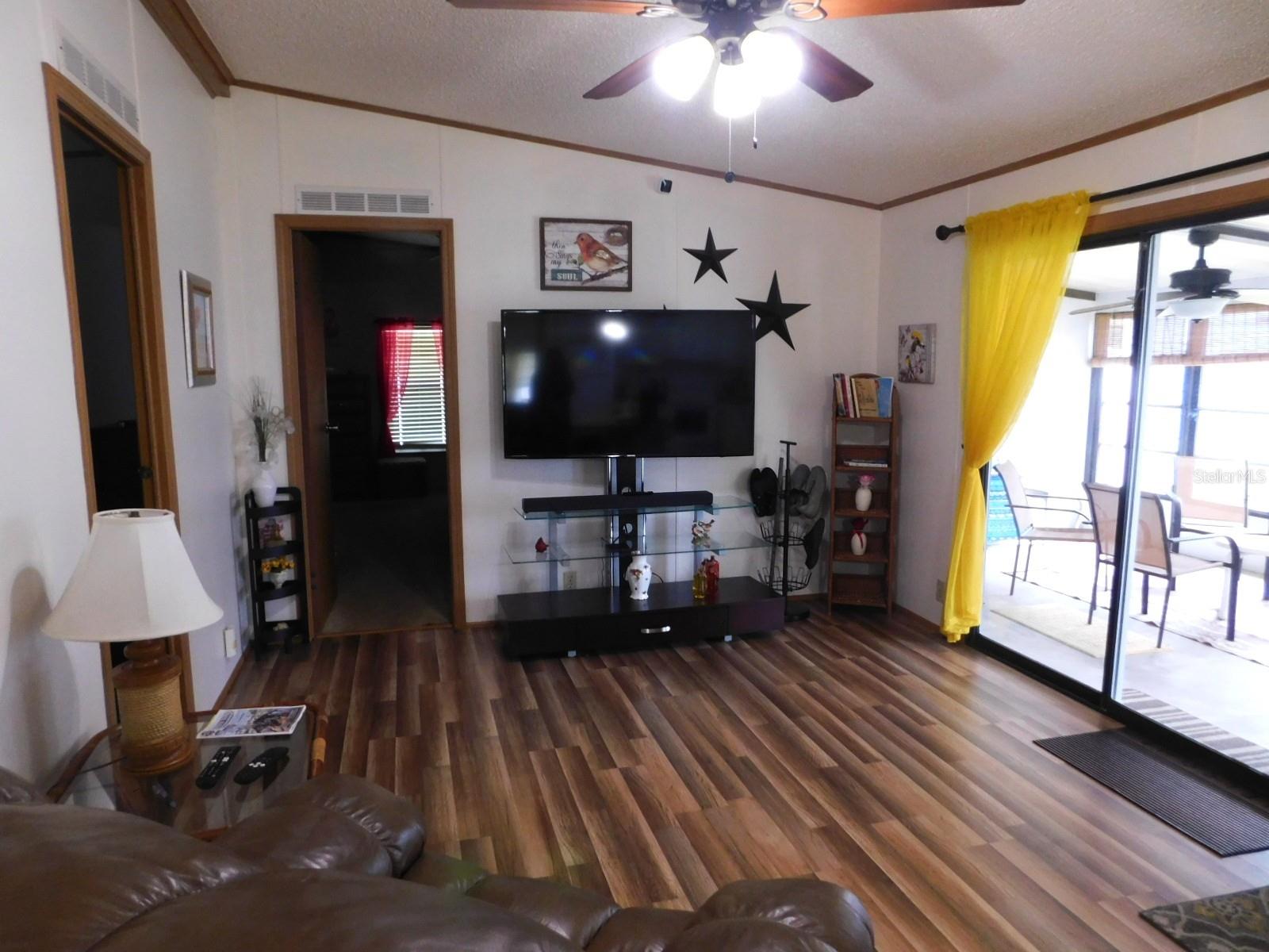 Image 11 of 45 For 1001 Starkey Road 99