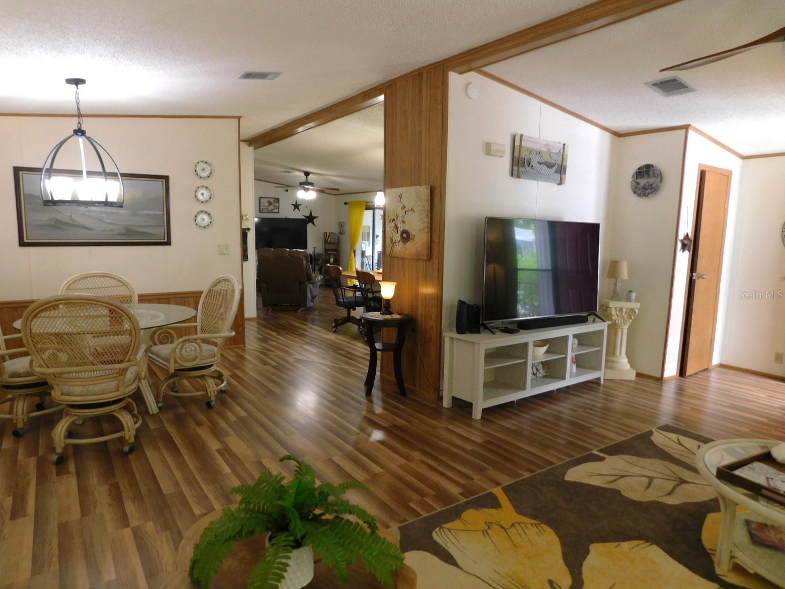 Image 16 of 45 For 1001 Starkey Road 99